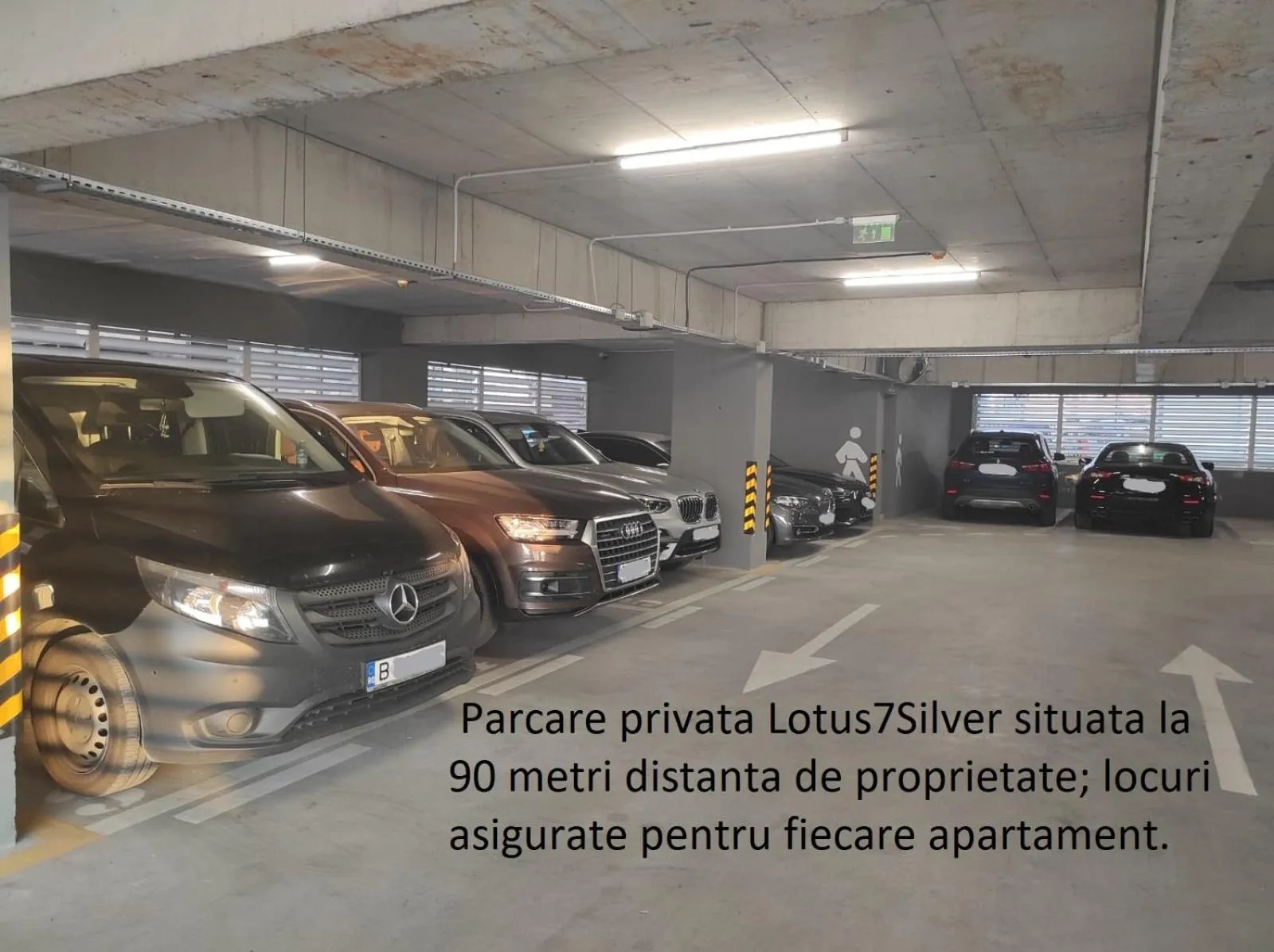 Parking in Lotus 7 Silver