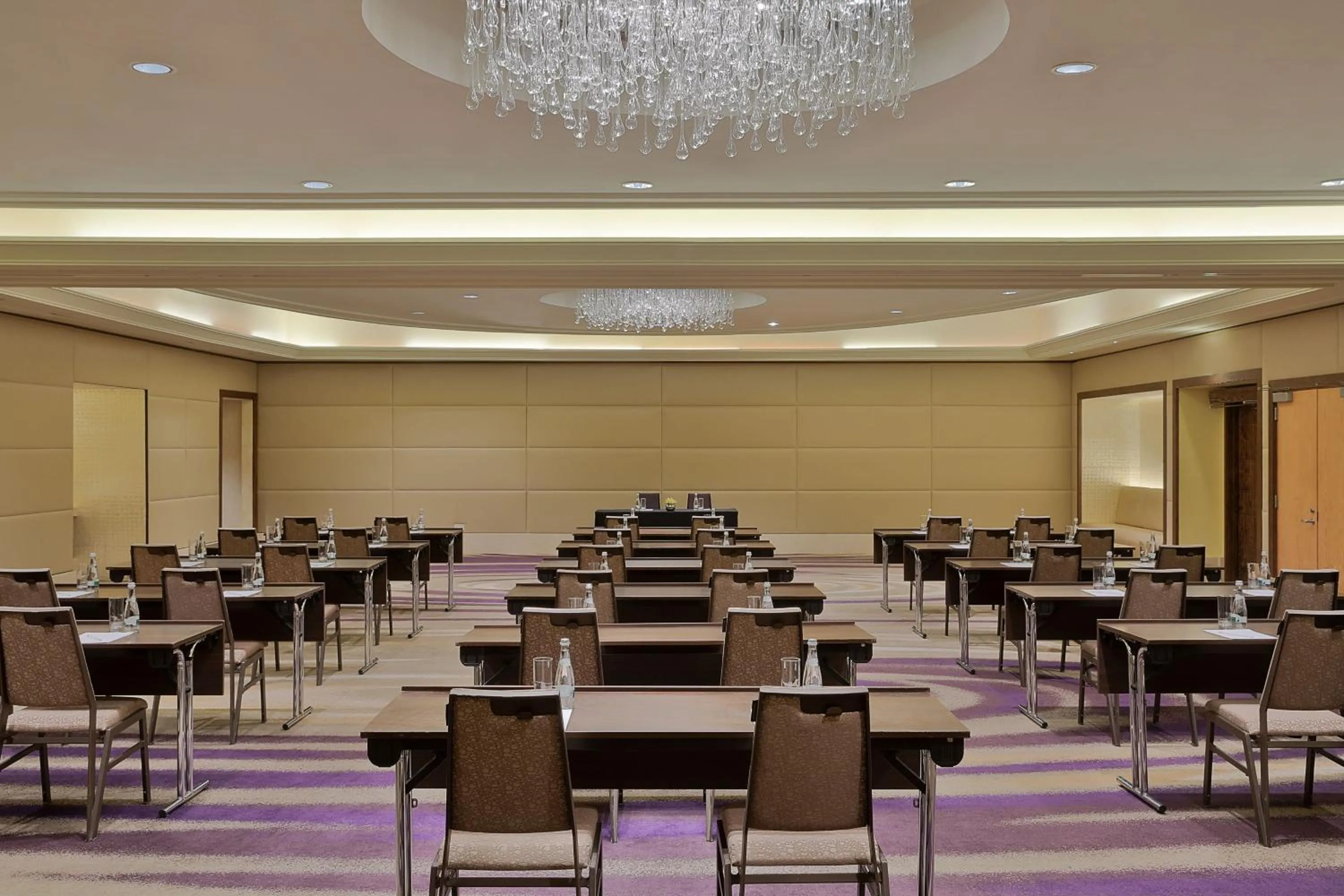 Meeting/conference room in VOGO Abu Dhabi Golf Resort & Spa Formerly The Westin Abu Dhabi Golf Resort & Spa