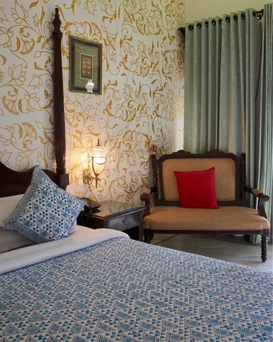 Bed in Mahendra Prakash