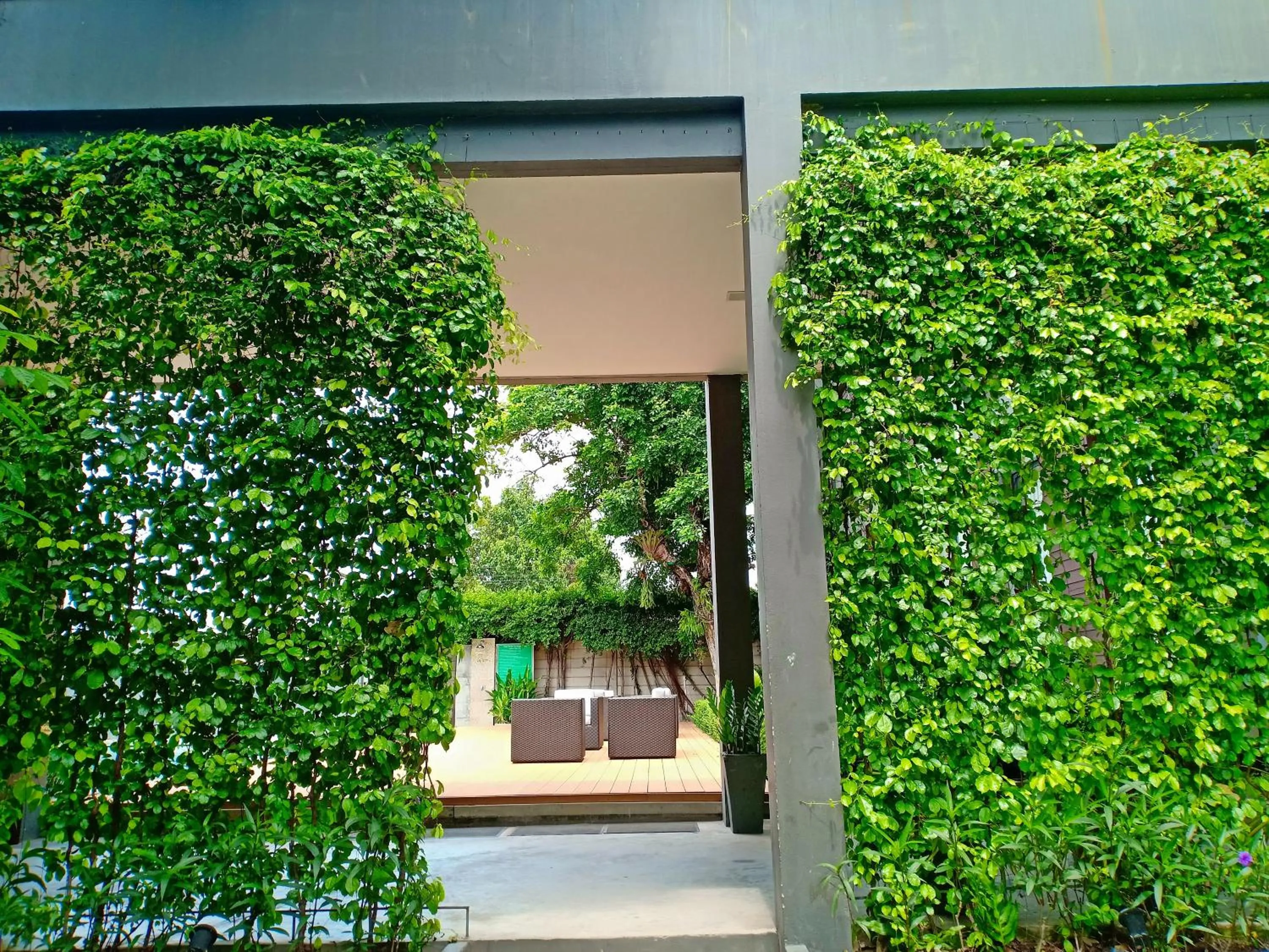 Garden in Vismaya Suvarnabhumi Hotel