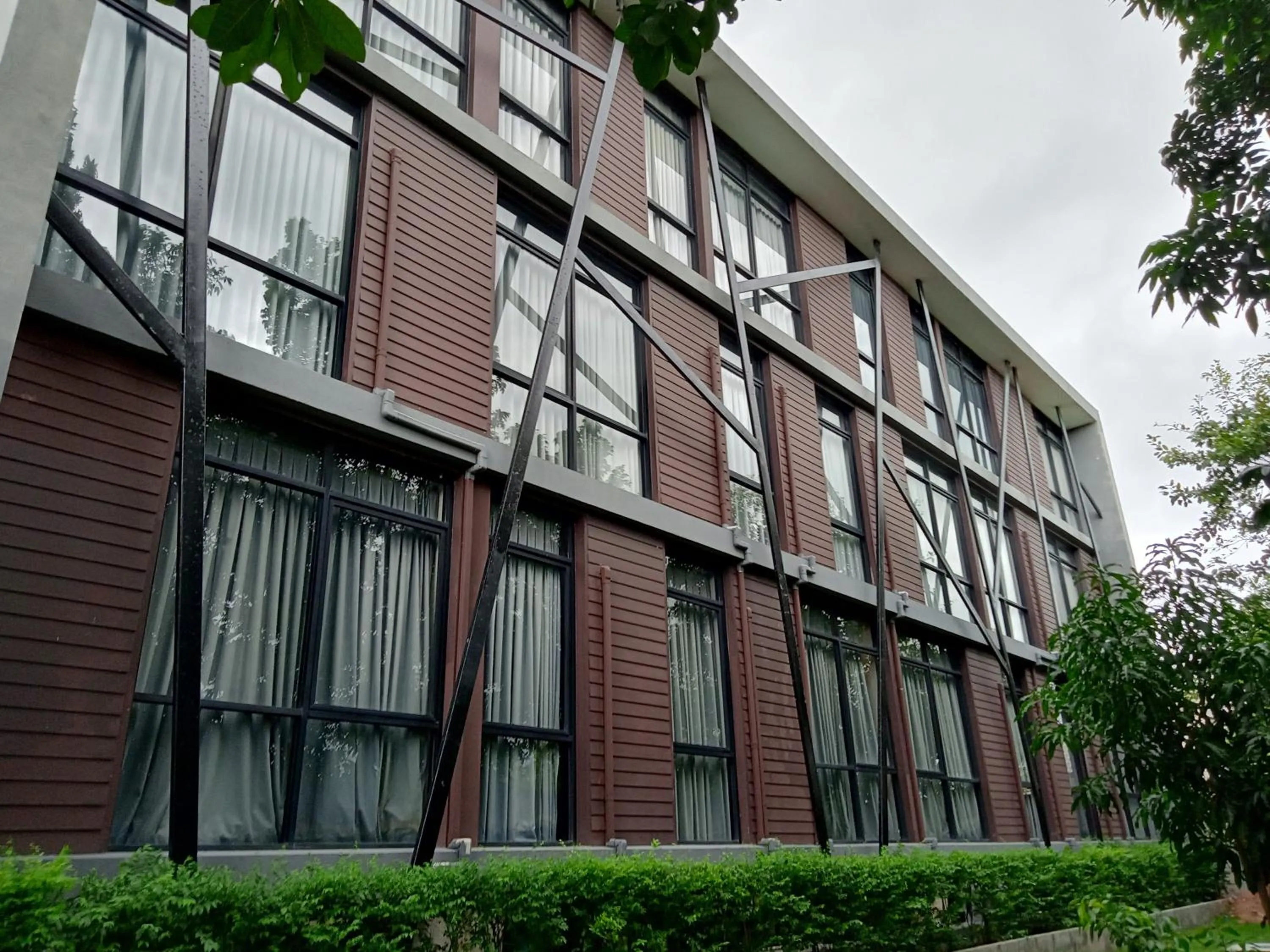 Property building in Vismaya Suvarnabhumi Hotel