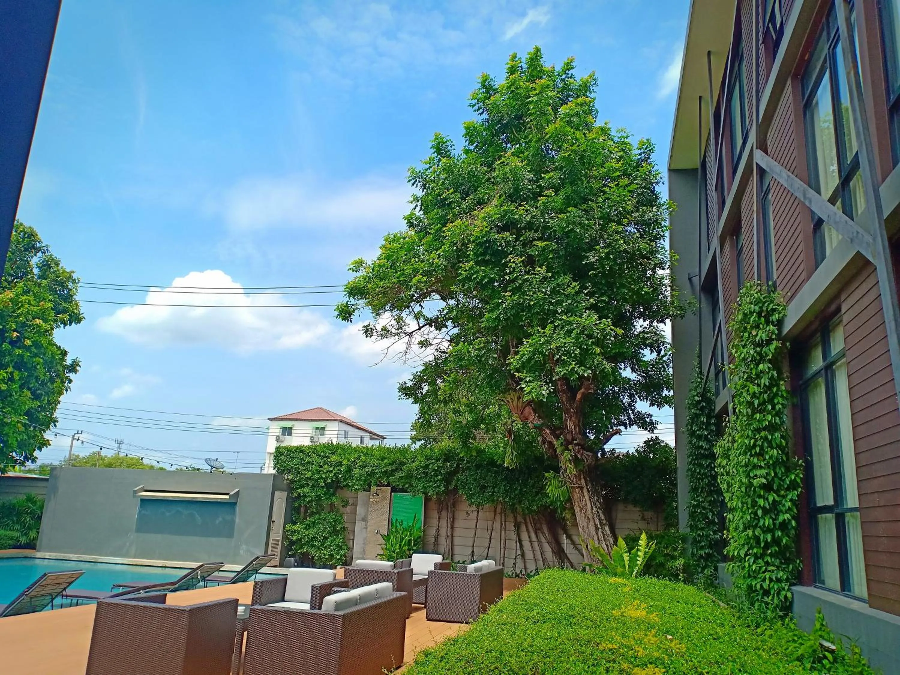 Patio in Vismaya Suvarnabhumi Hotel