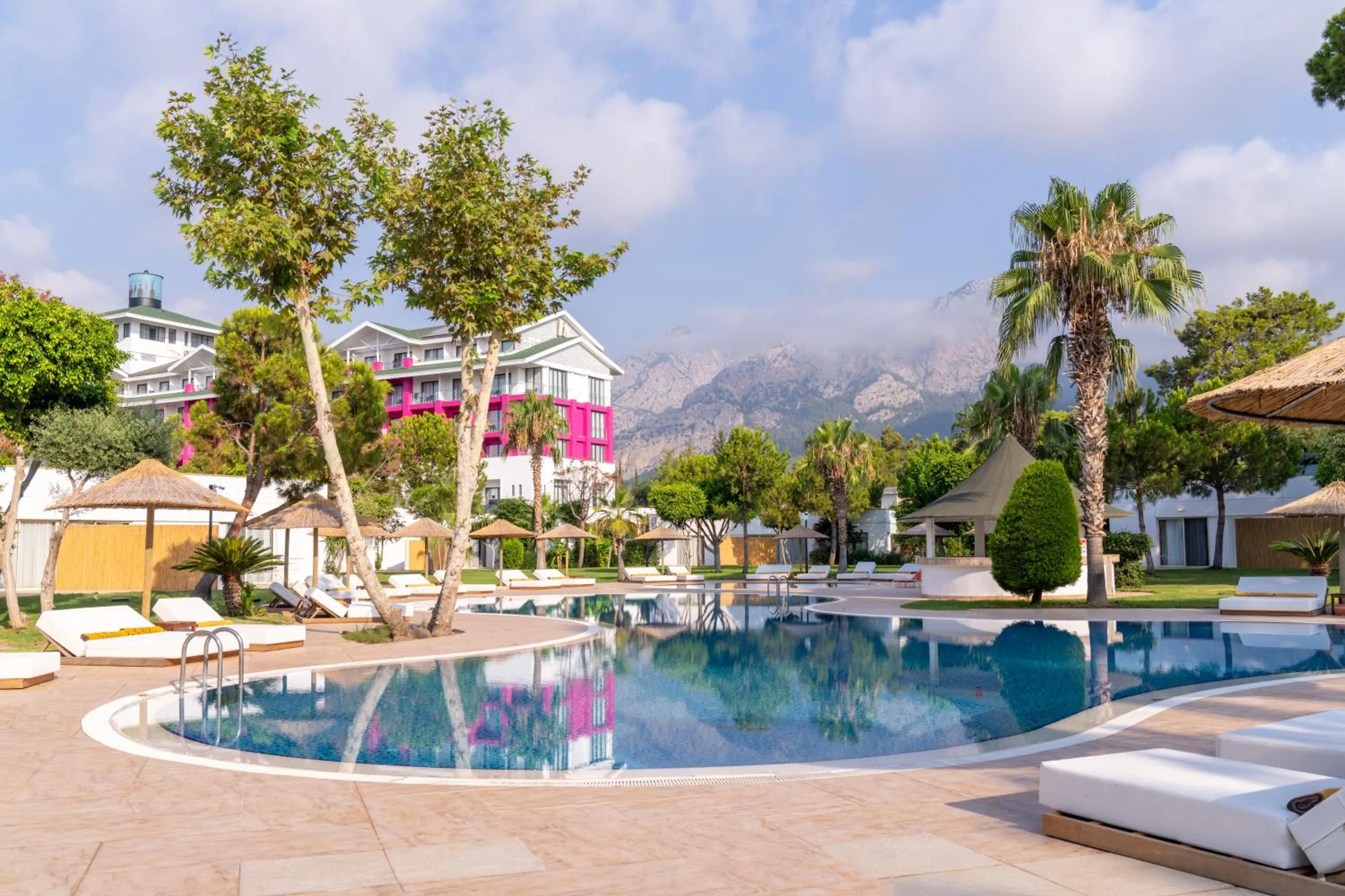 FashionTV Luxe Resort