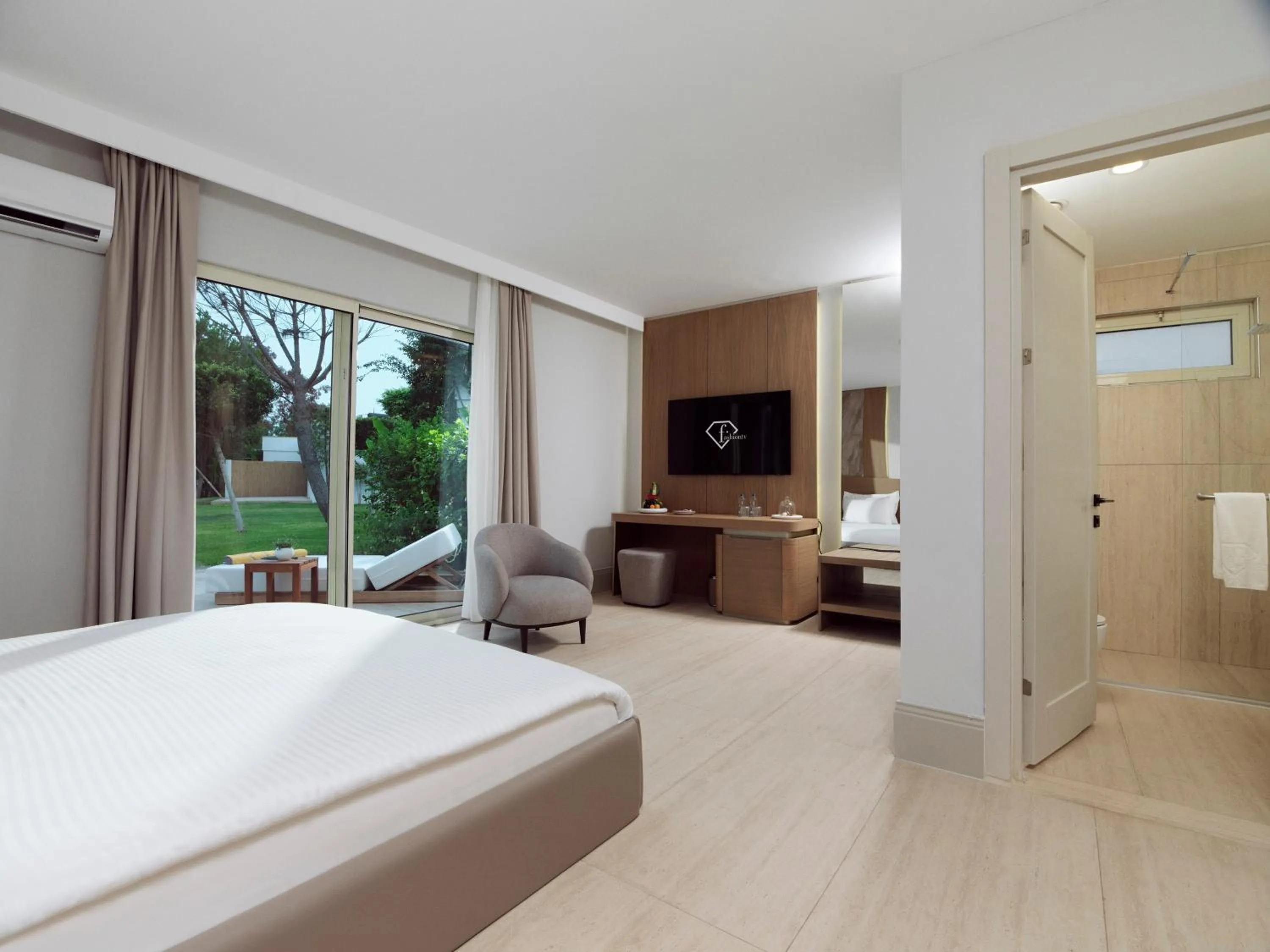 Bed in FashionTV Luxe Resort