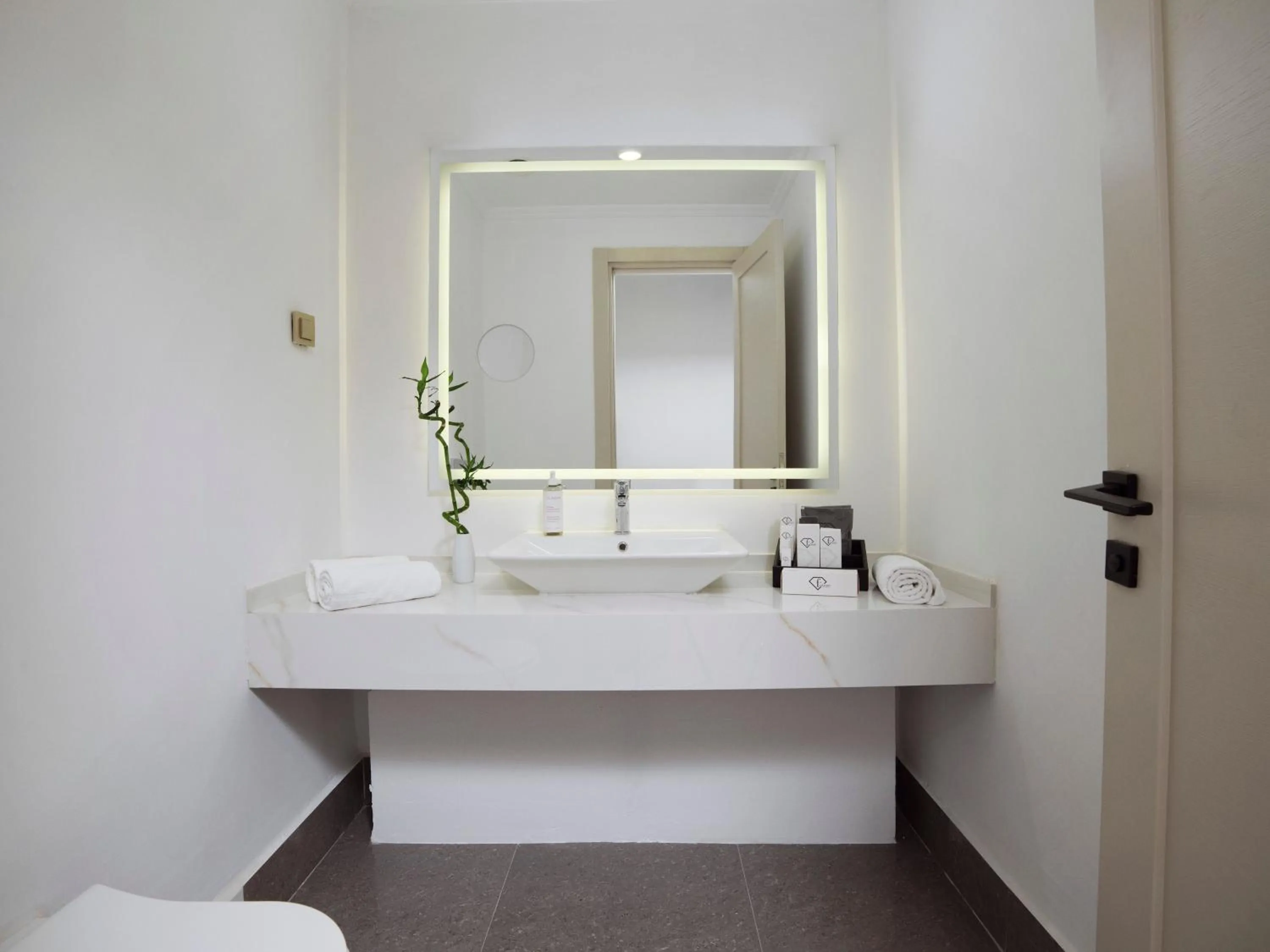 FashionTV Luxe Resort