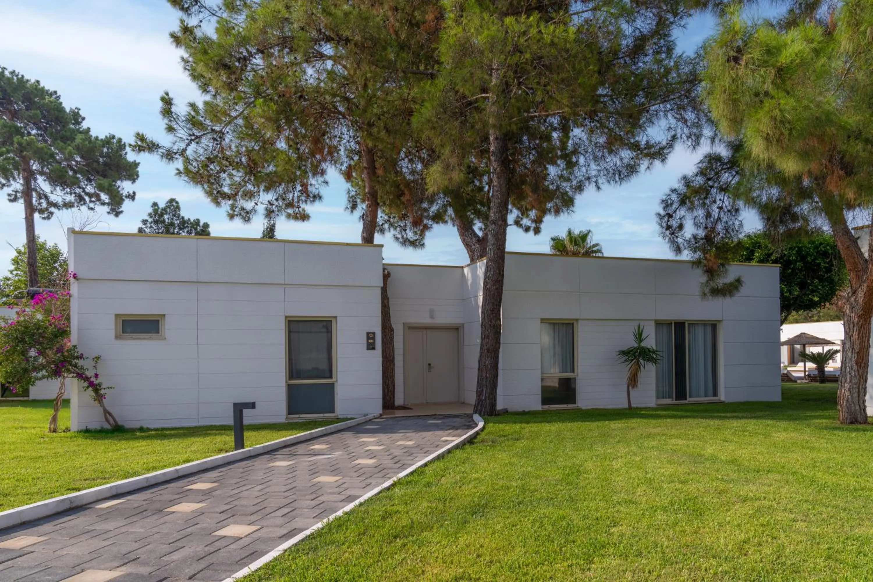 FashionTV Luxe Resort