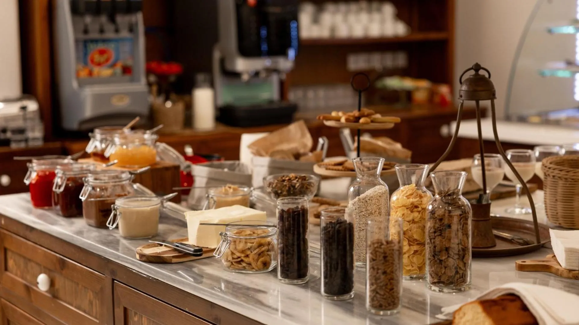 Food in Nami Hotel & Suites