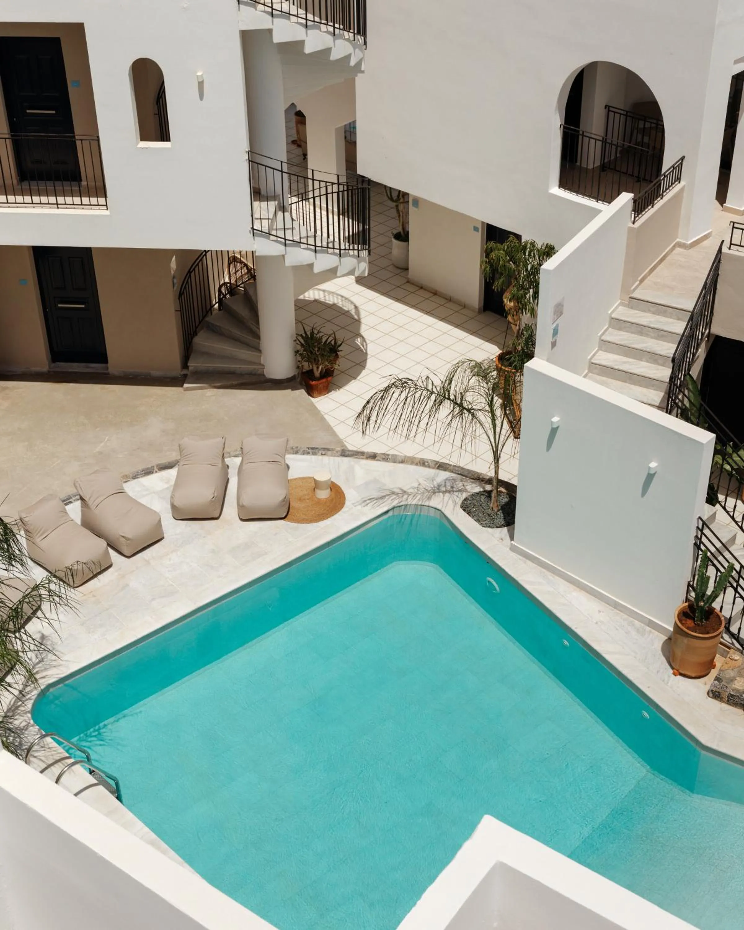 Day in Nami Hotel & Suites