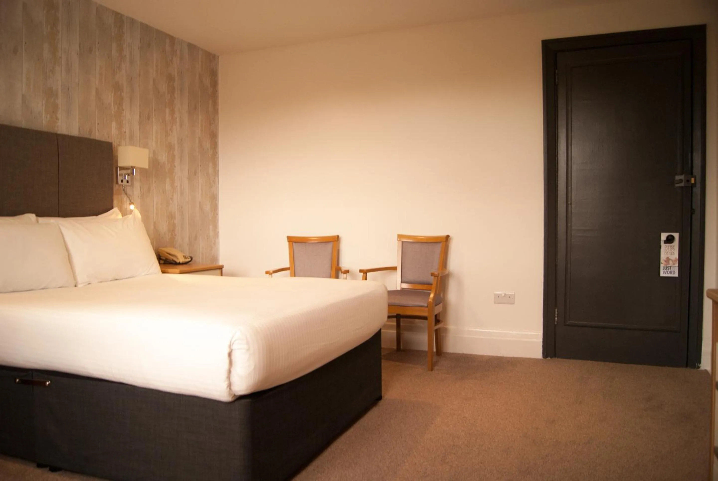 Bed in Ocean Beach Hotel & Spa - OCEANA COLLECTION