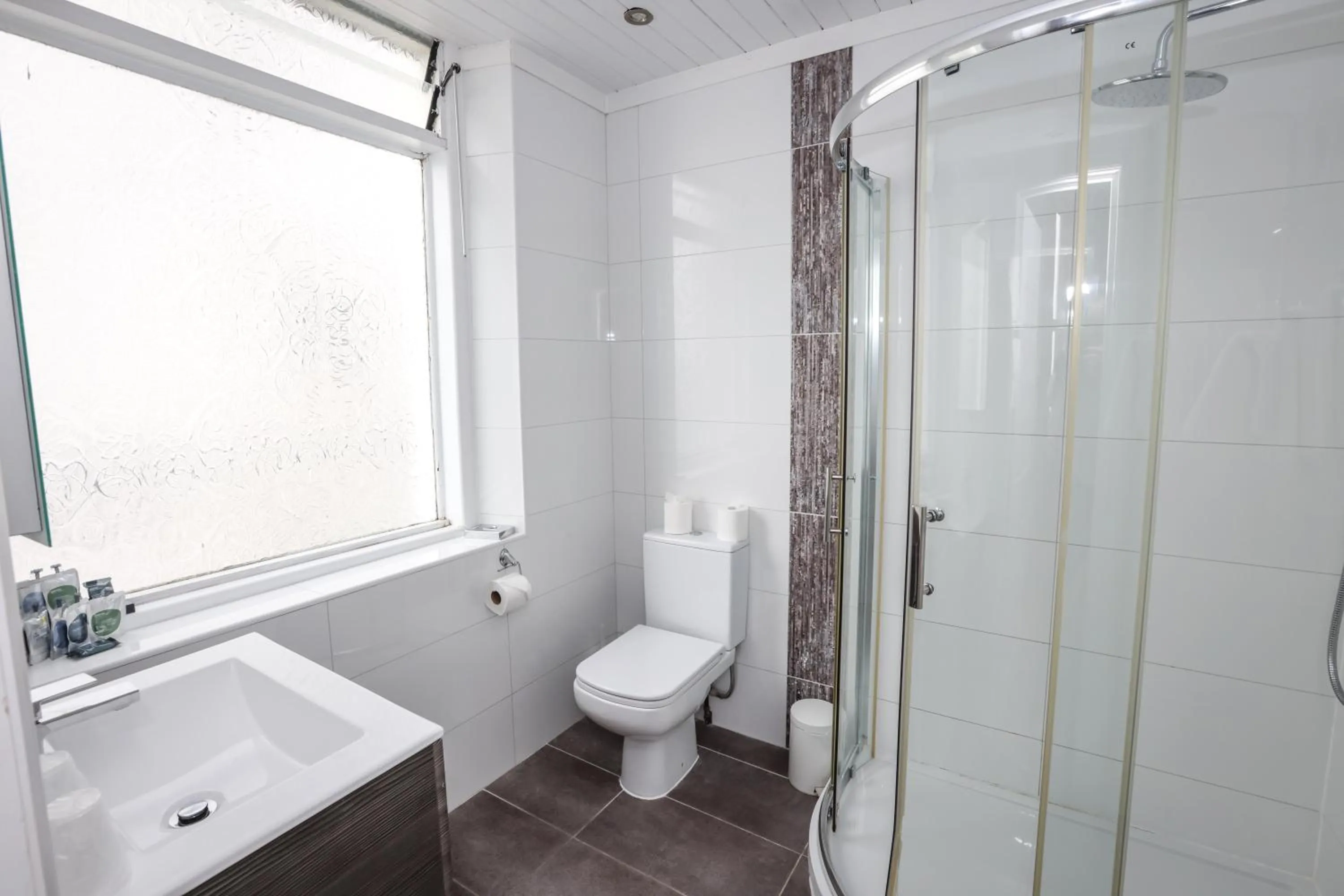 Shower in Ocean Beach Hotel & Spa - OCEANA COLLECTION