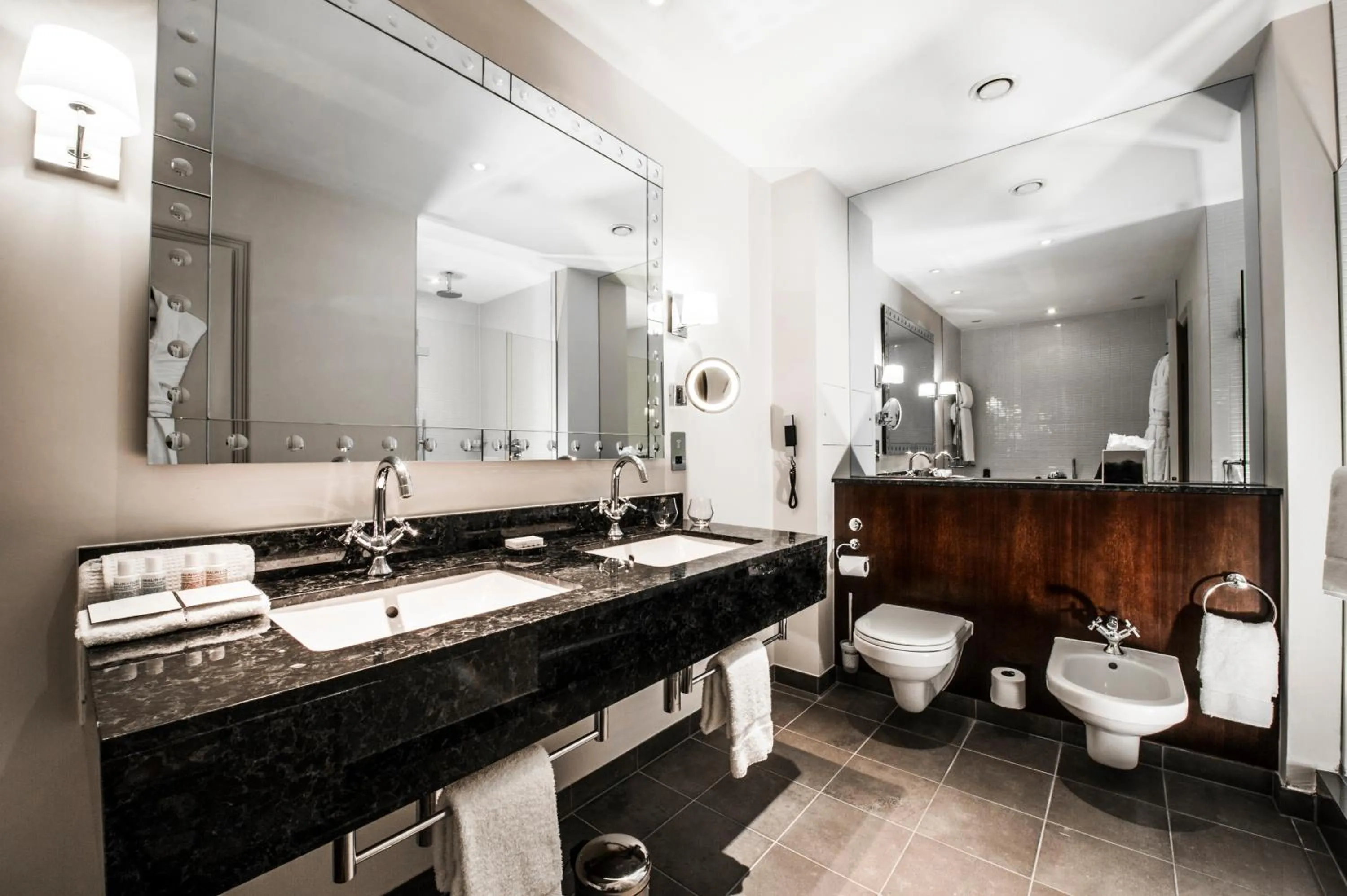 Bathroom in The Prince Akatoki London