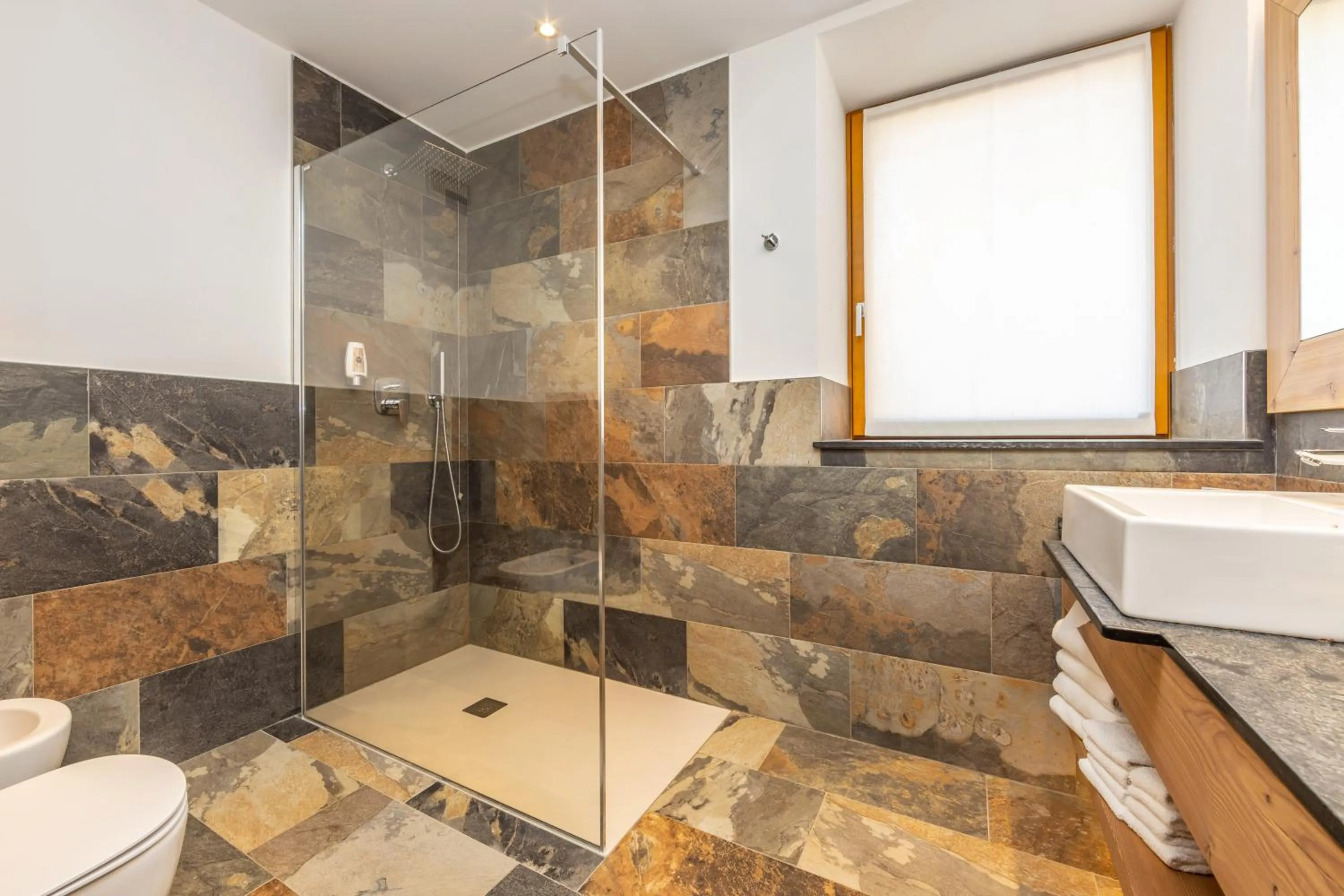 Shower in Hotel Vittoria - Ricarica l'anima