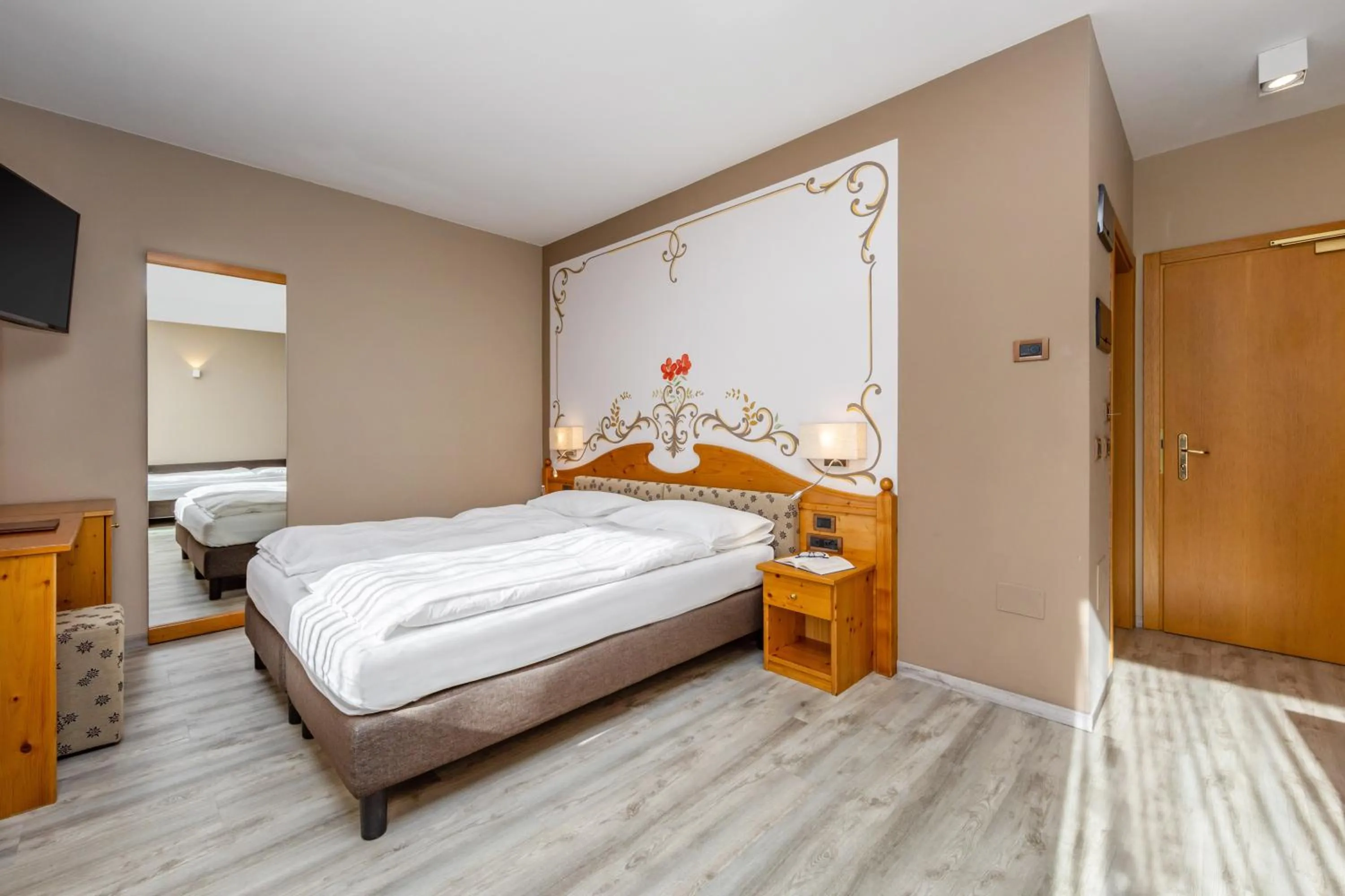 Photo of the whole room, Bed in Hotel Vittoria - Ricarica l'anima