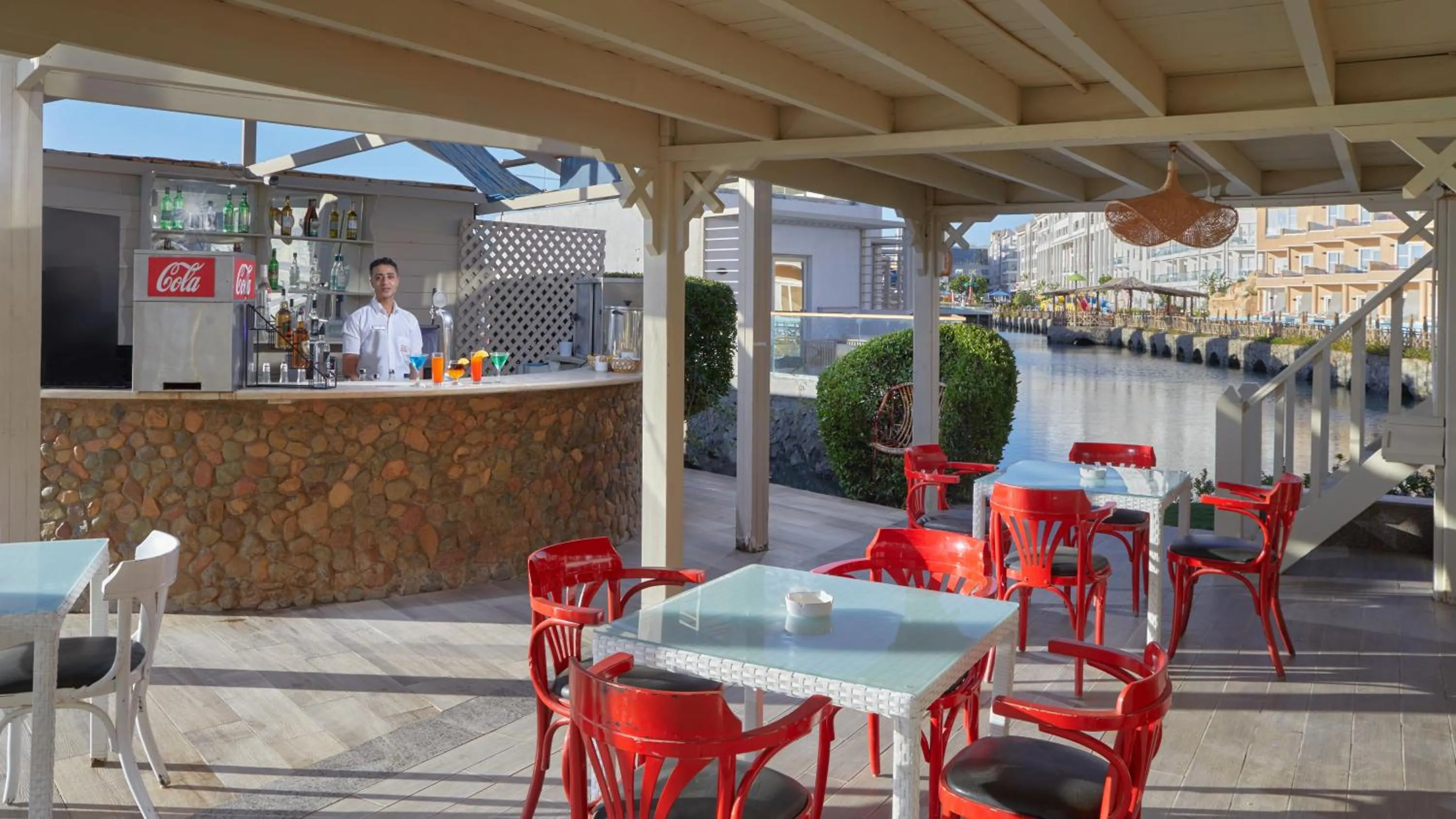 Restaurant/places to eat in Bellagio Beach Resort & Spa