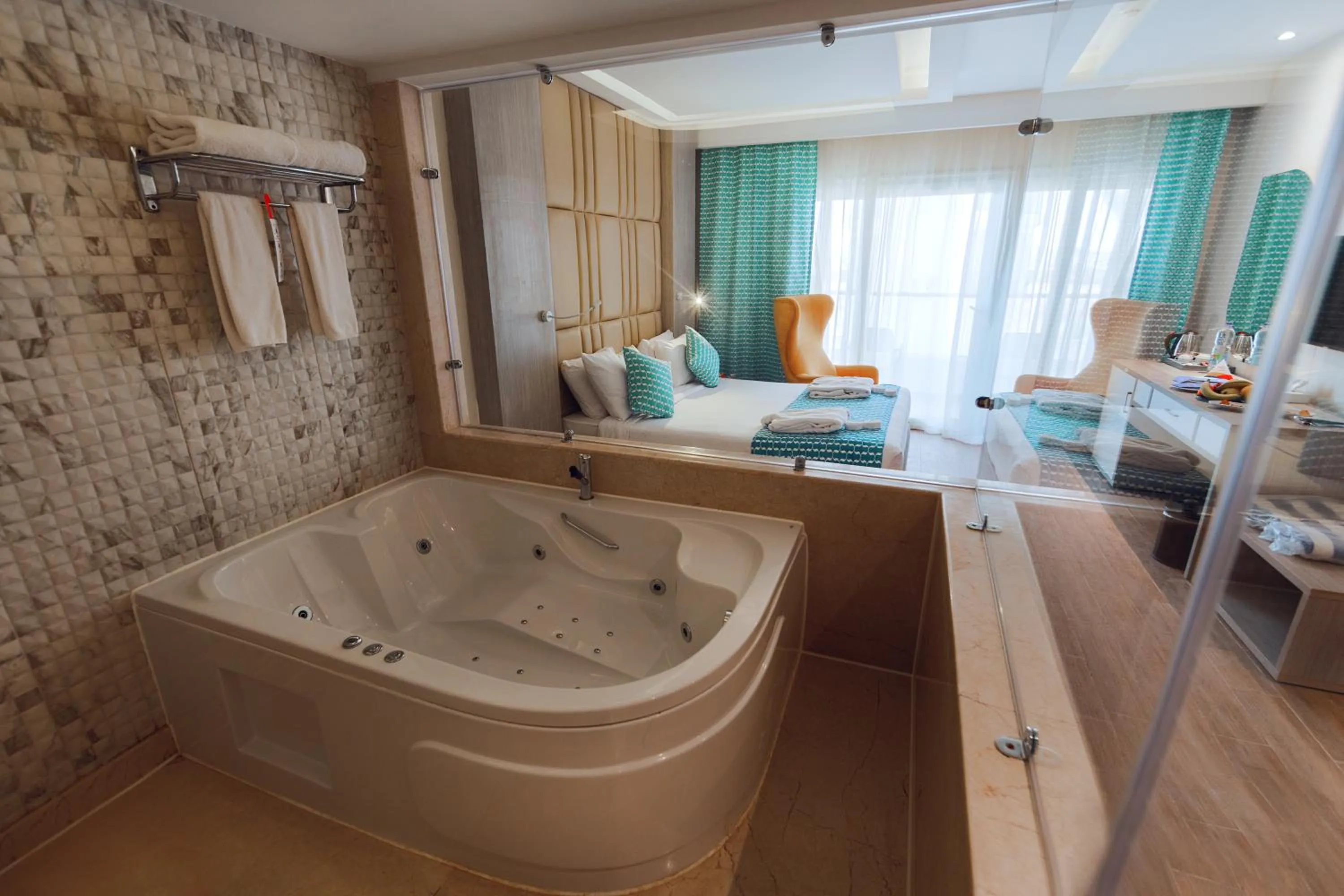 Bath in Bellagio Beach Resort & Spa