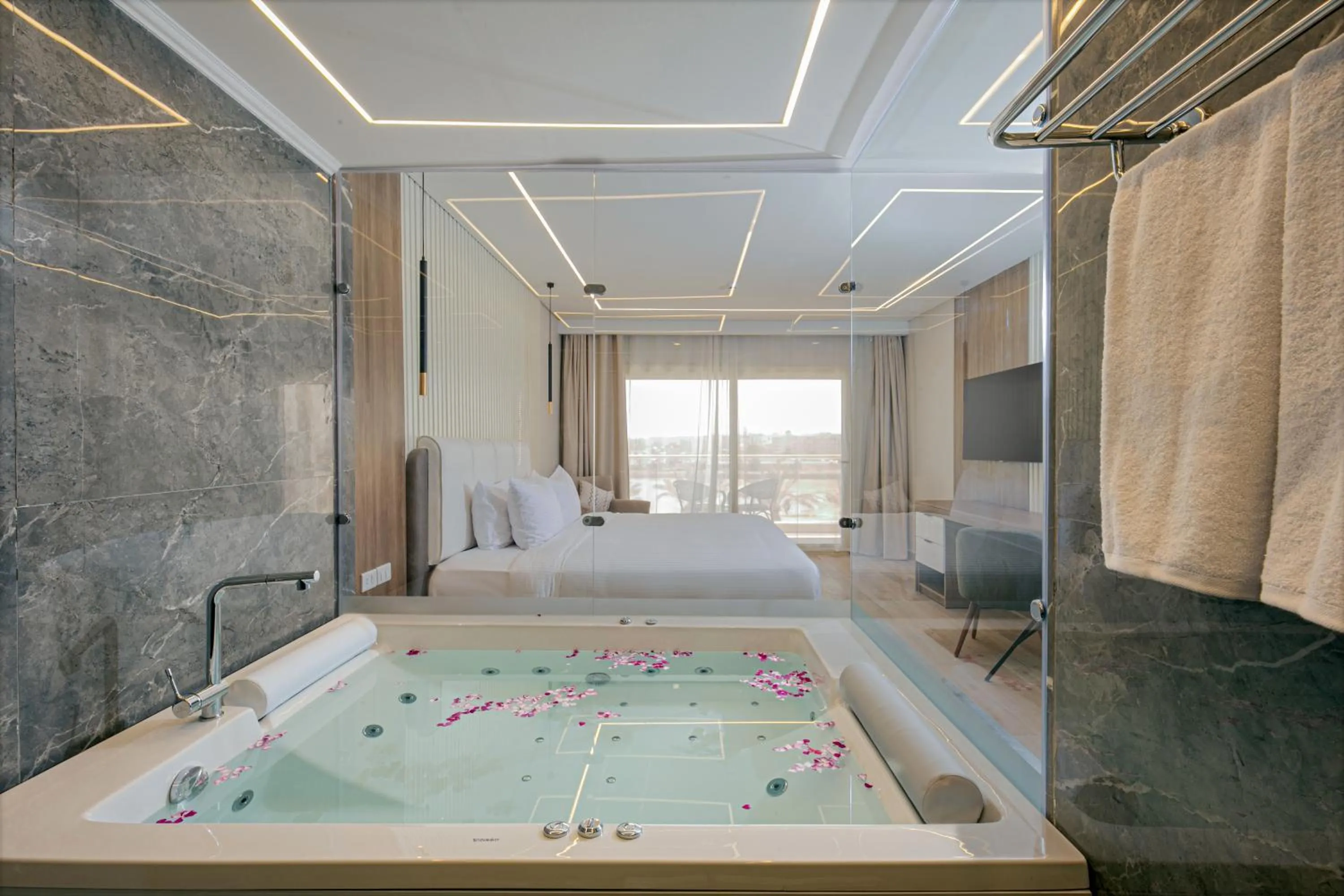 Spa and wellness centre/facilities, Bed in Bellagio Beach Resort & Spa