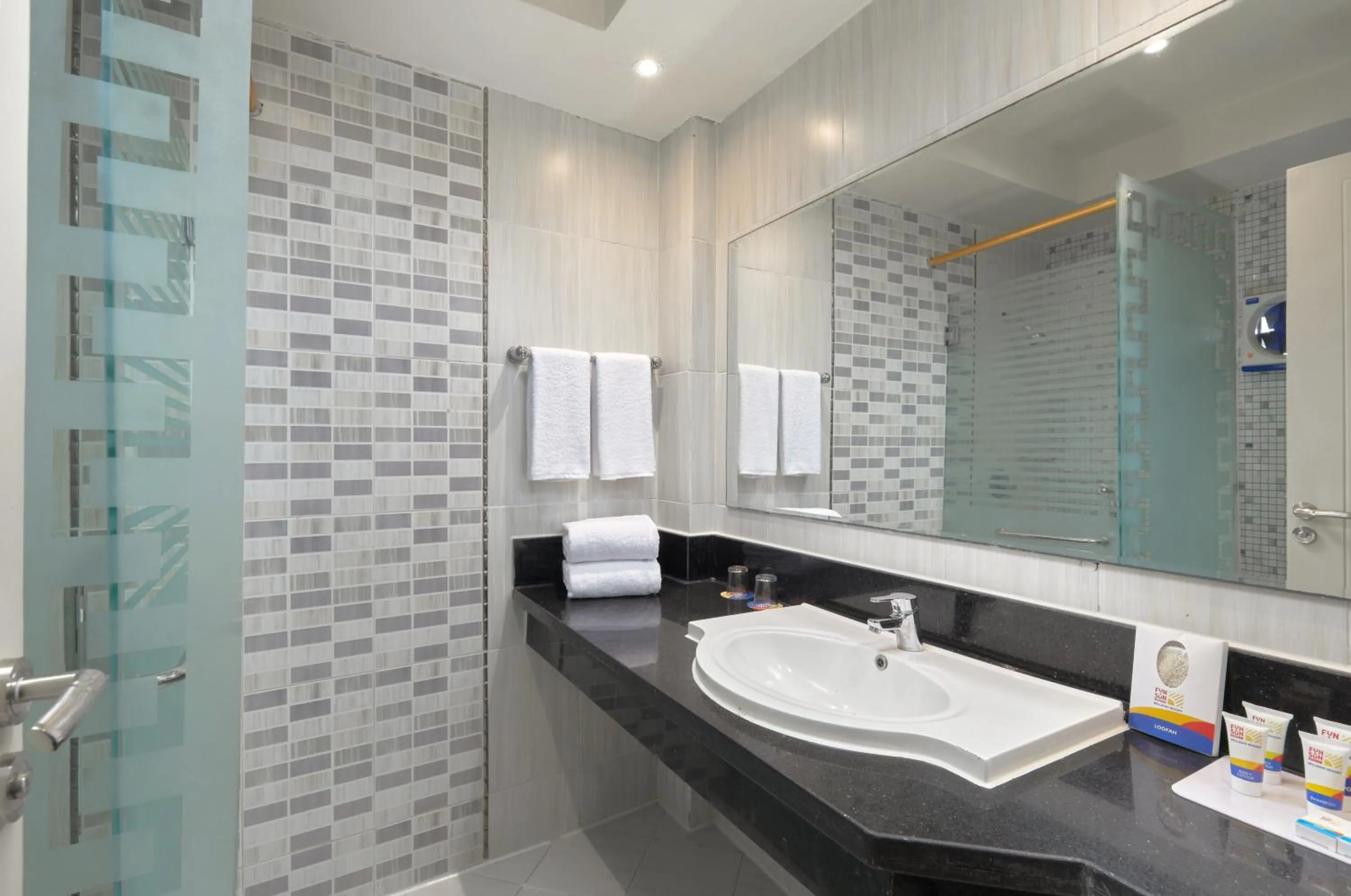 Bathroom in Bellagio Beach Resort & Spa