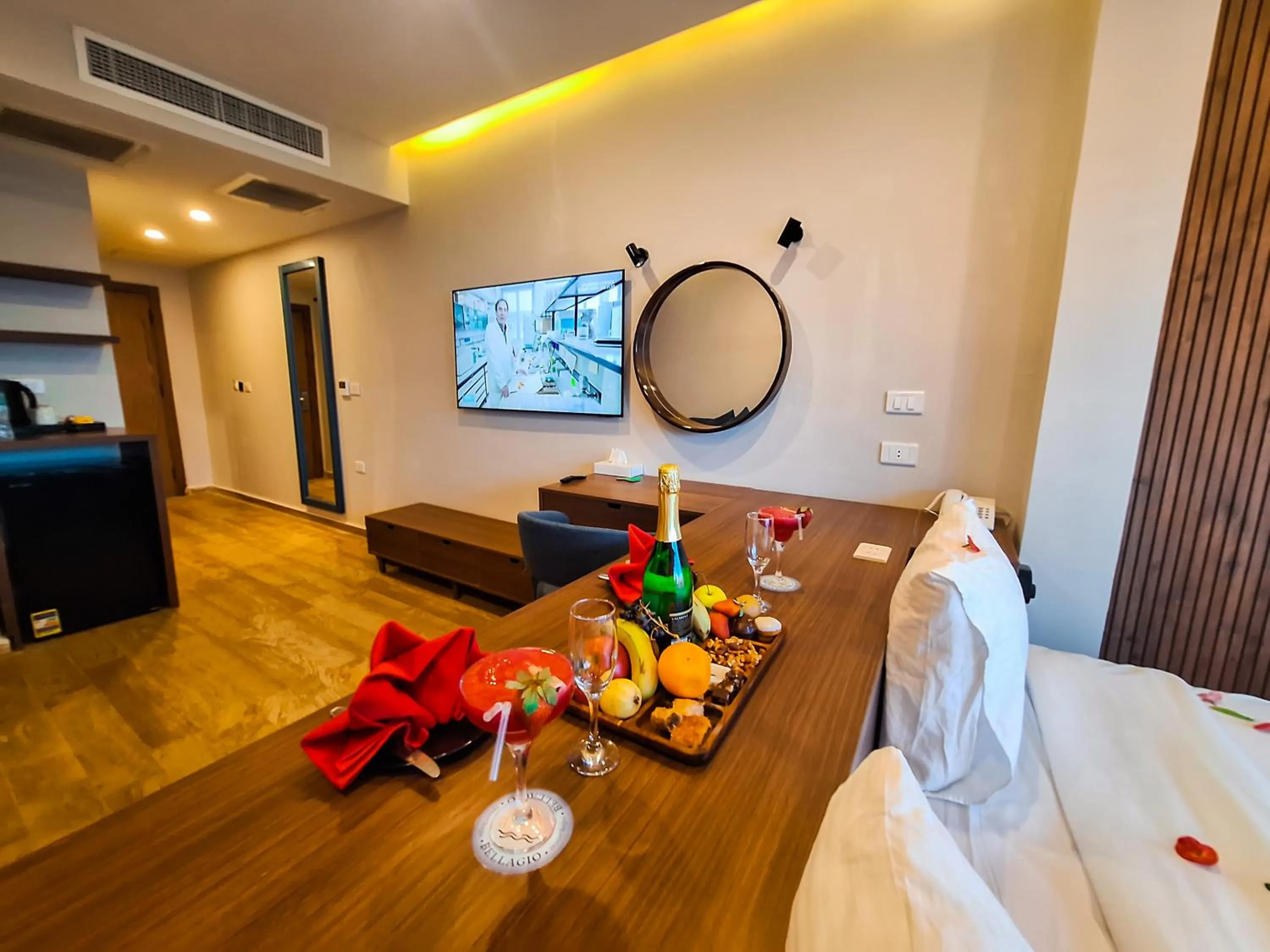 Bed in Bellagio Beach Resort & Spa