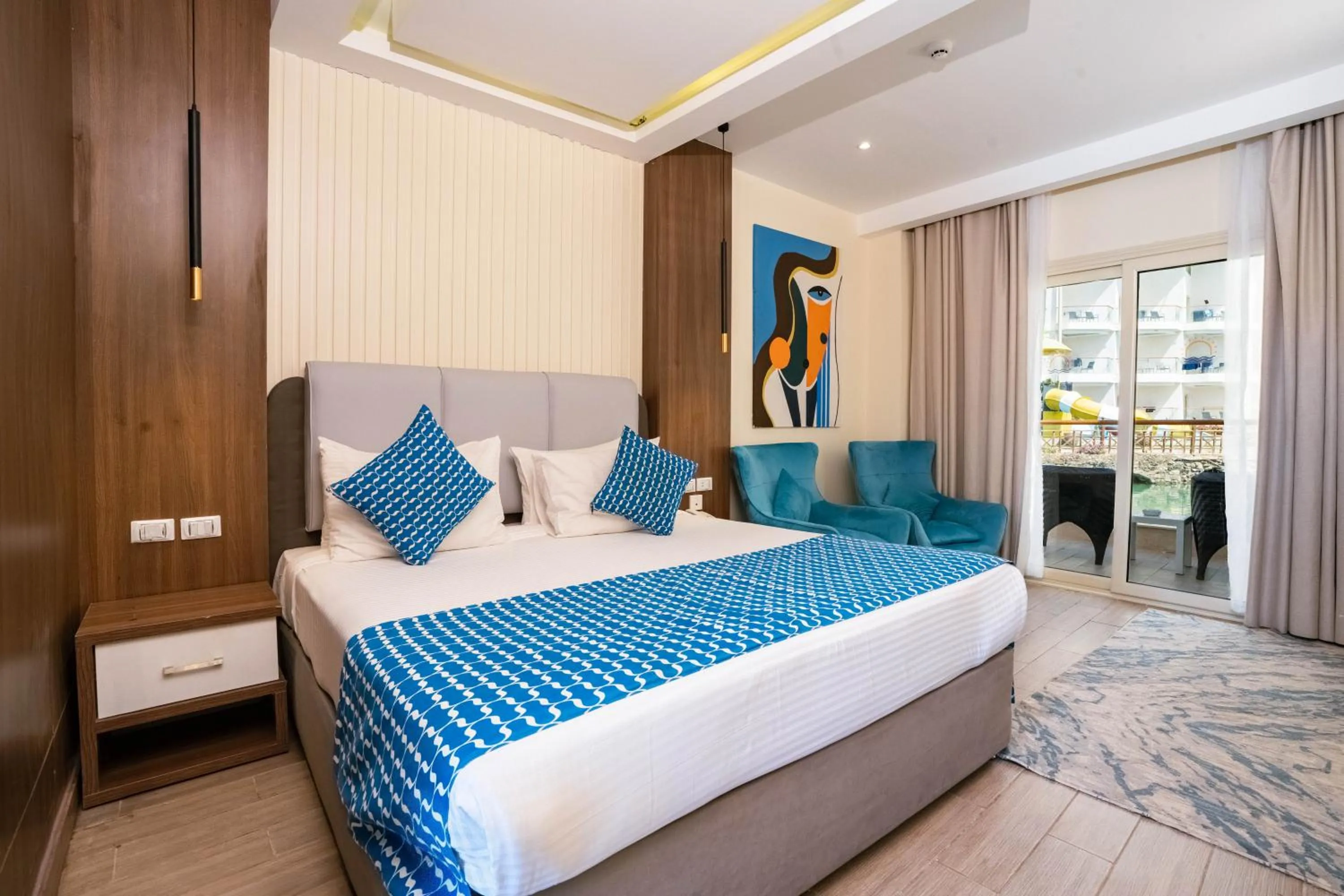 Bed in Bellagio Beach Resort & Spa