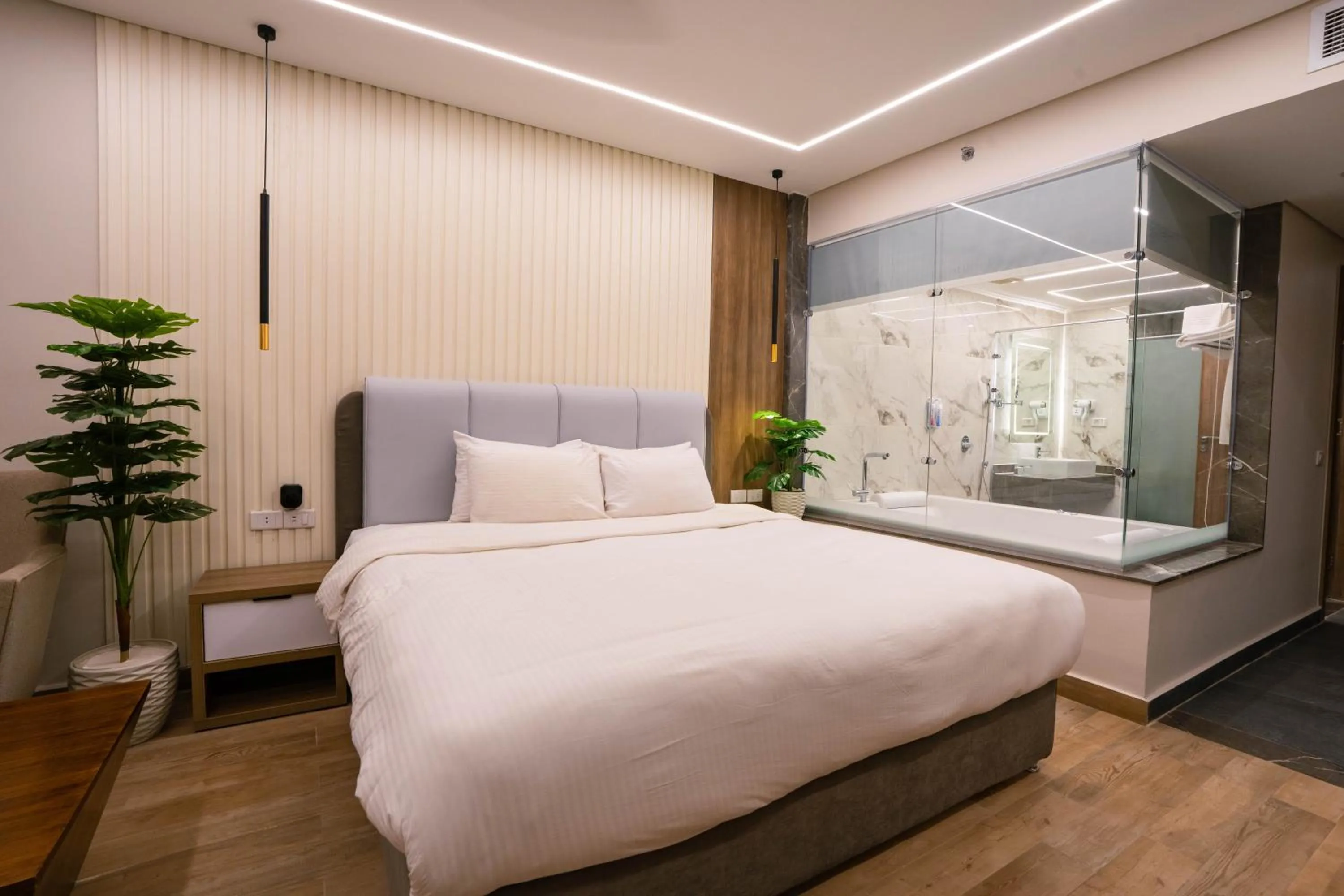 Photo of the whole room, Bed in Bellagio Beach Resort & Spa