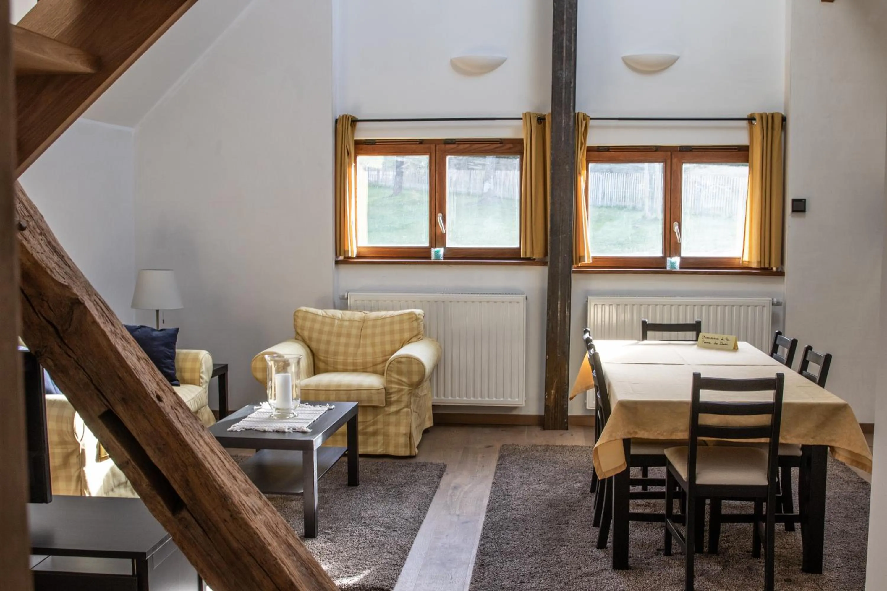 B&B Ferme de Leuze Rustieke Gîtes nabij Durbuy, eigen laadpalen