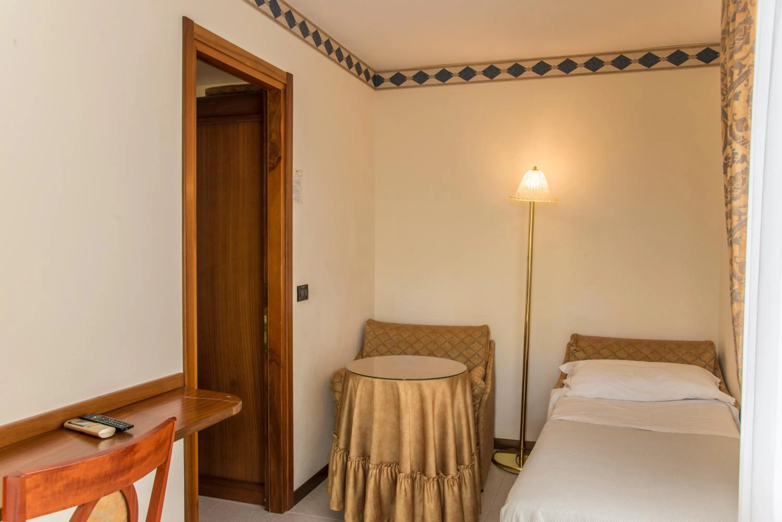 Photo of the whole room, Bed in Hotel Miramare