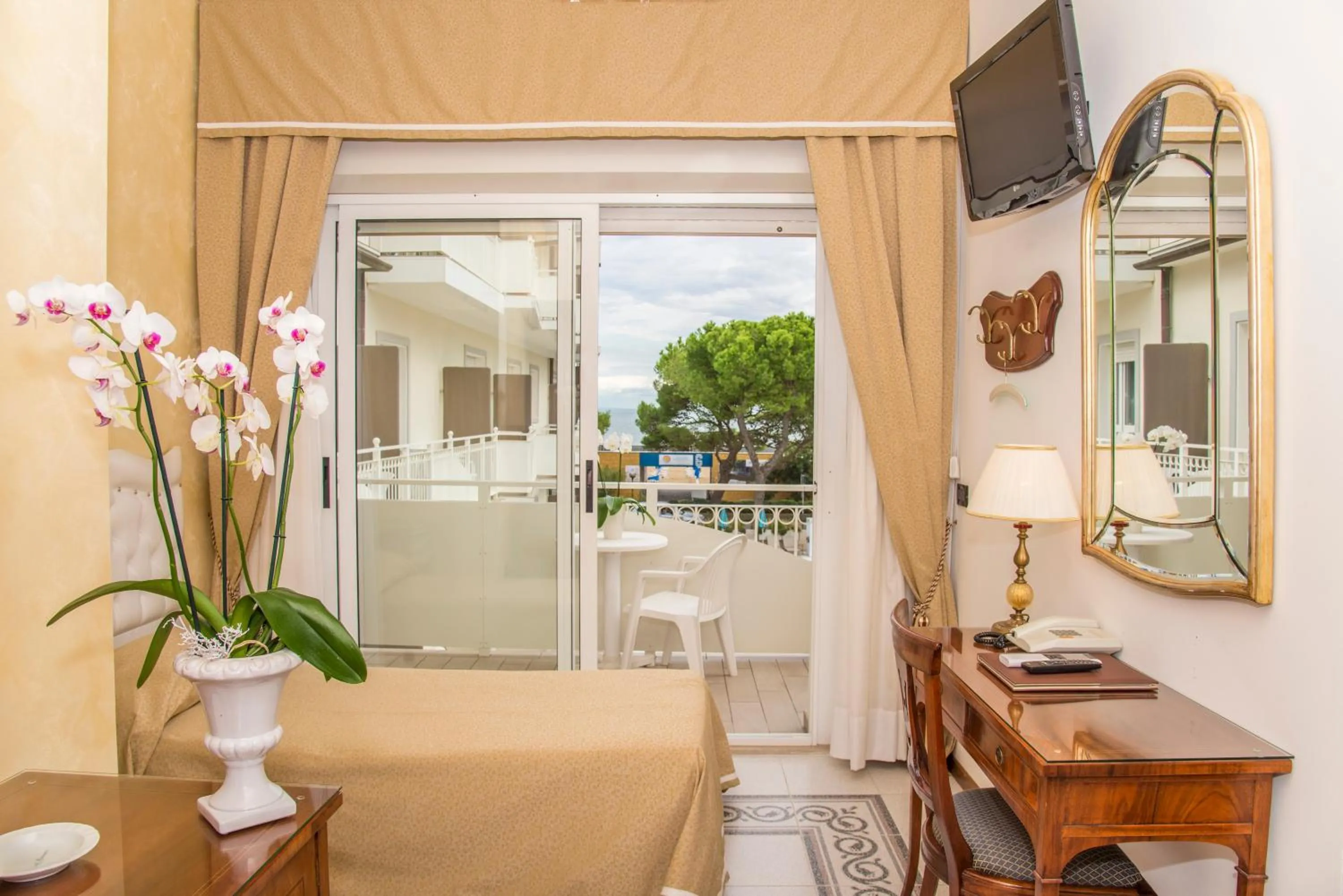 Day in Hotel Miramare