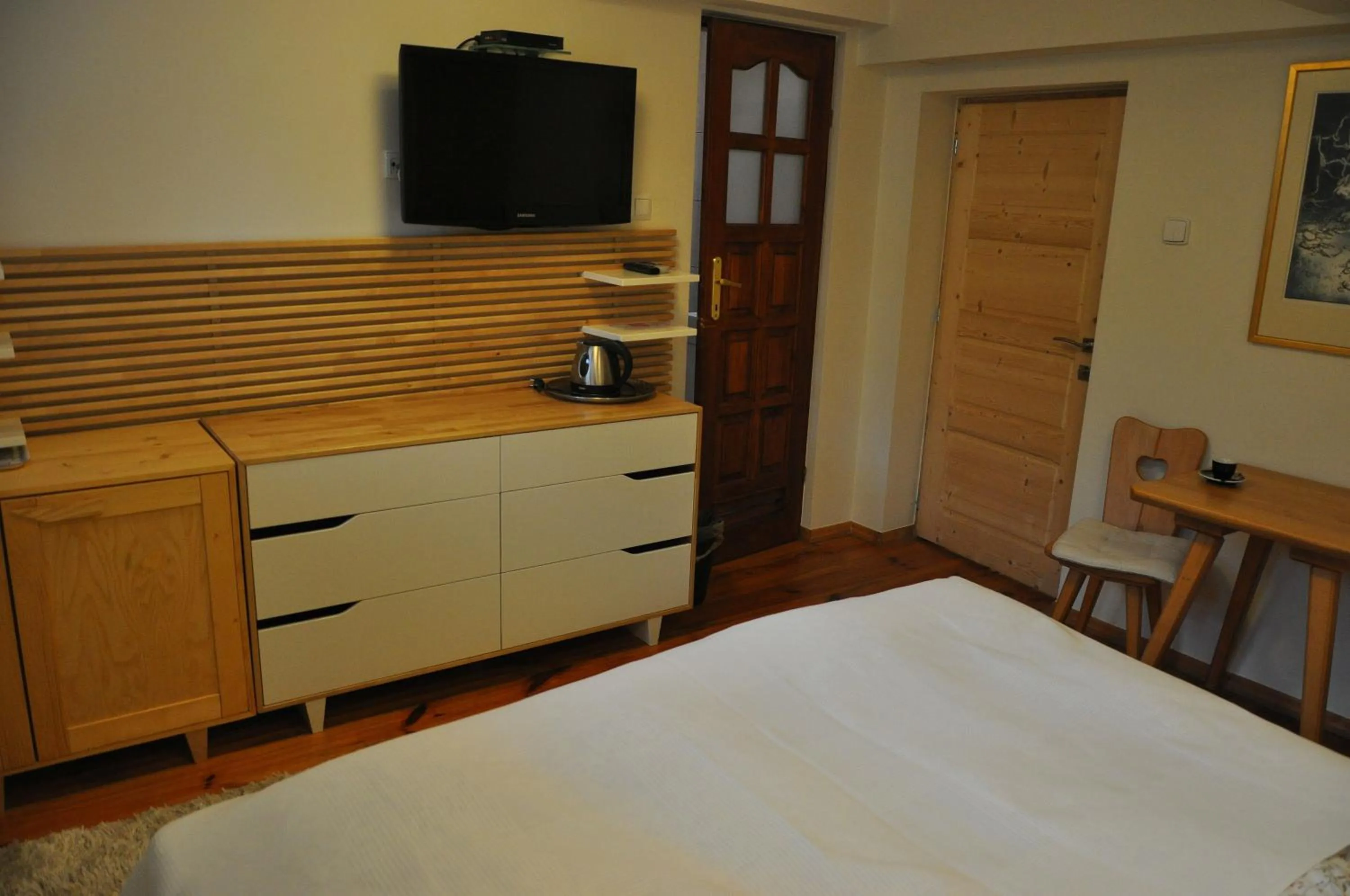 TV and multimedia, Bed in Willa Marma B&B