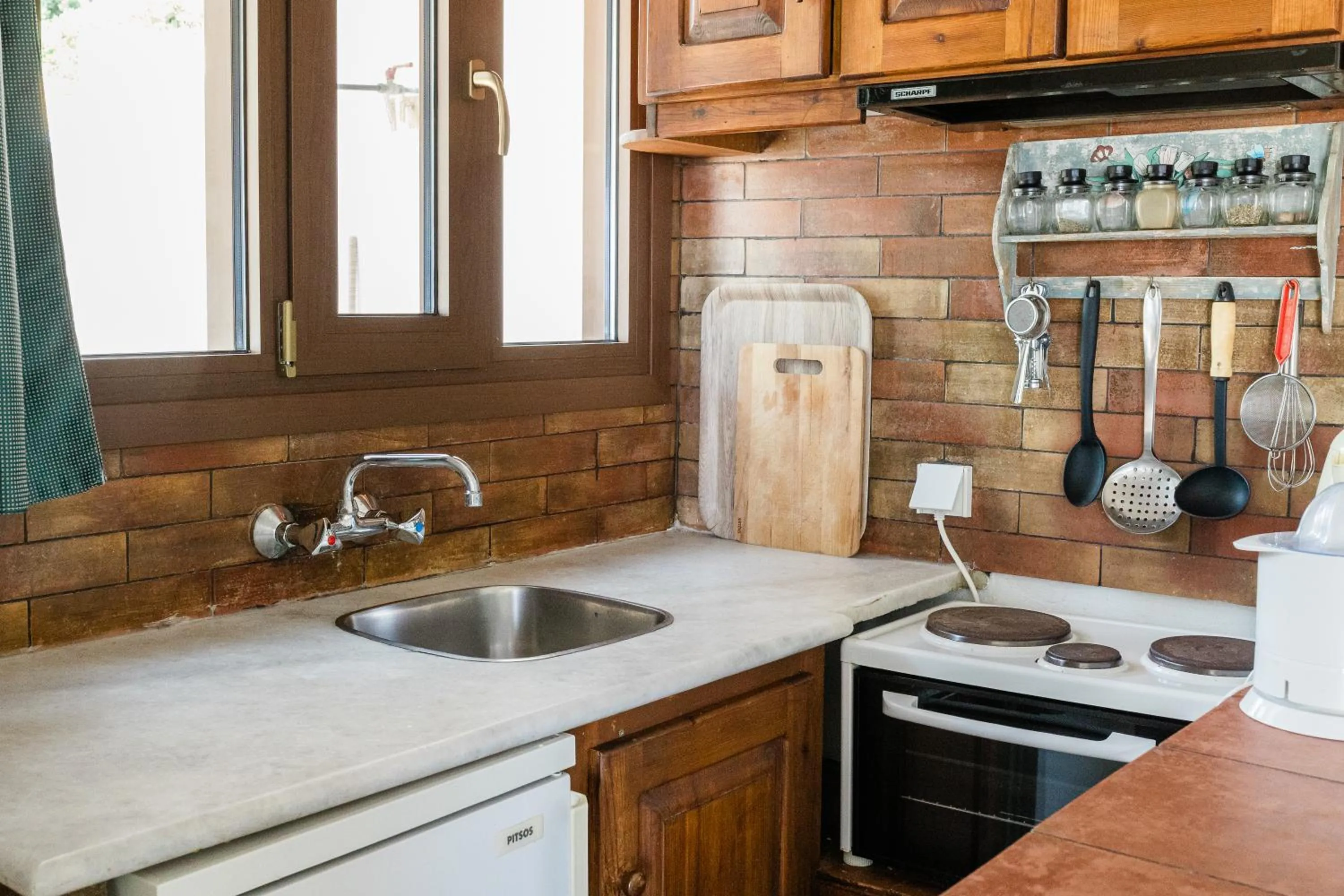 Kitchen or kitchenette in Iliatoras