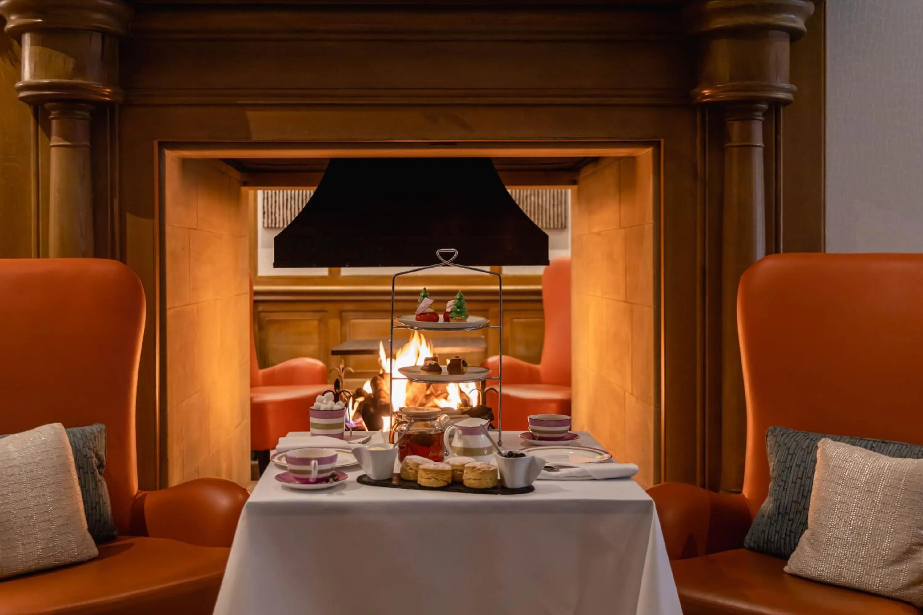 Lounge or bar in Alexander House Hotel & Utopia Spa