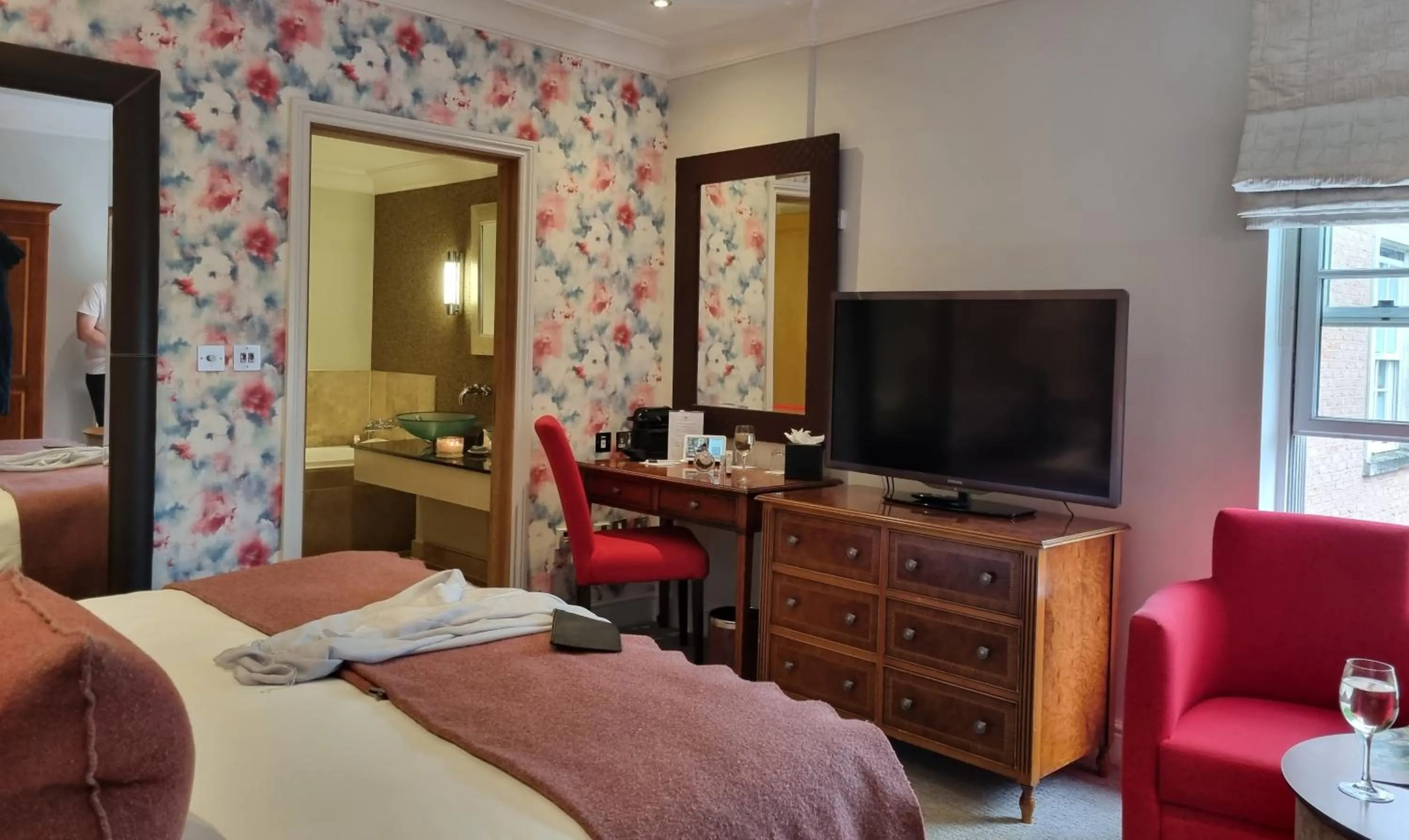 Bed in Alexander House Hotel & Utopia Spa