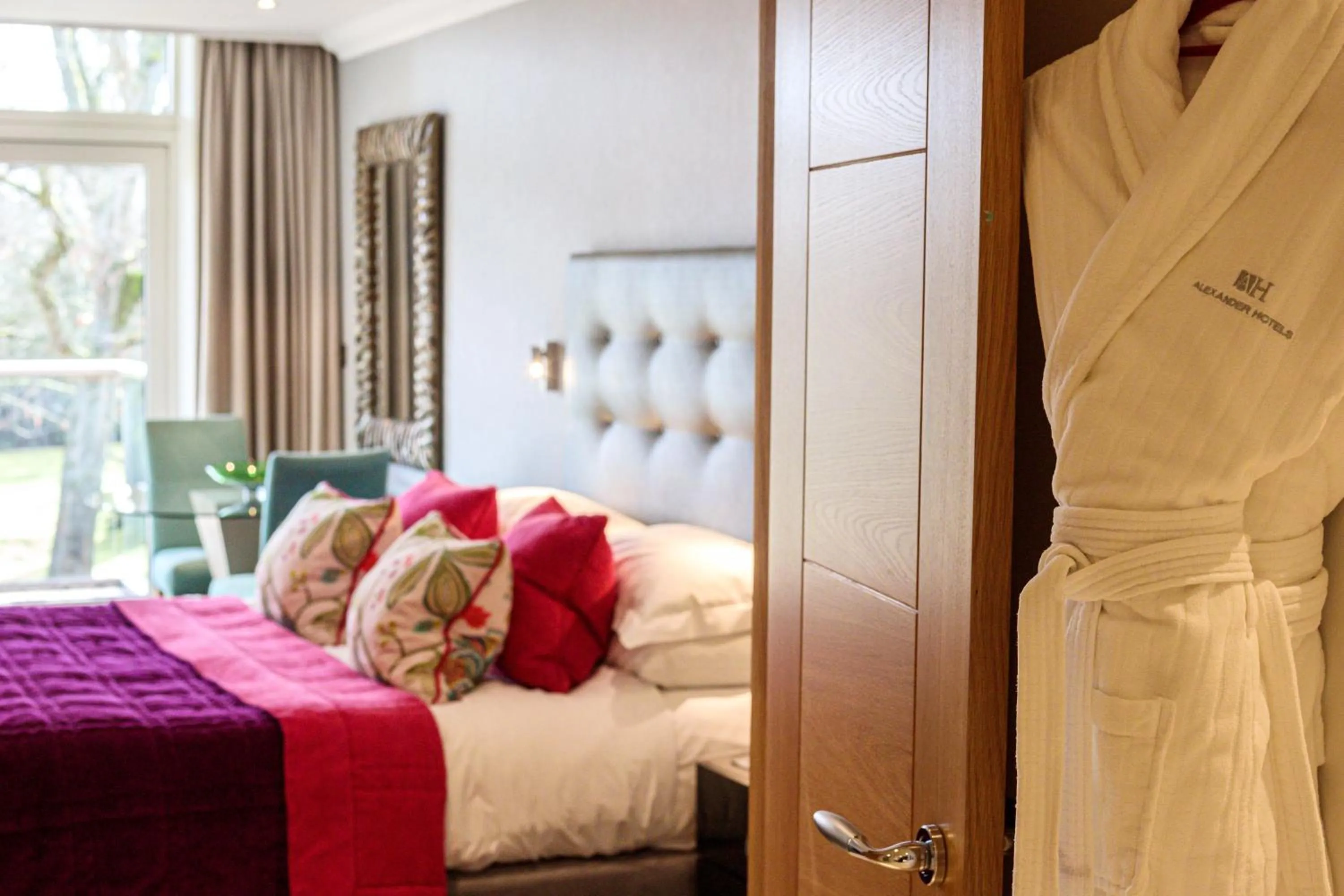 Bed in Alexander House Hotel & Utopia Spa