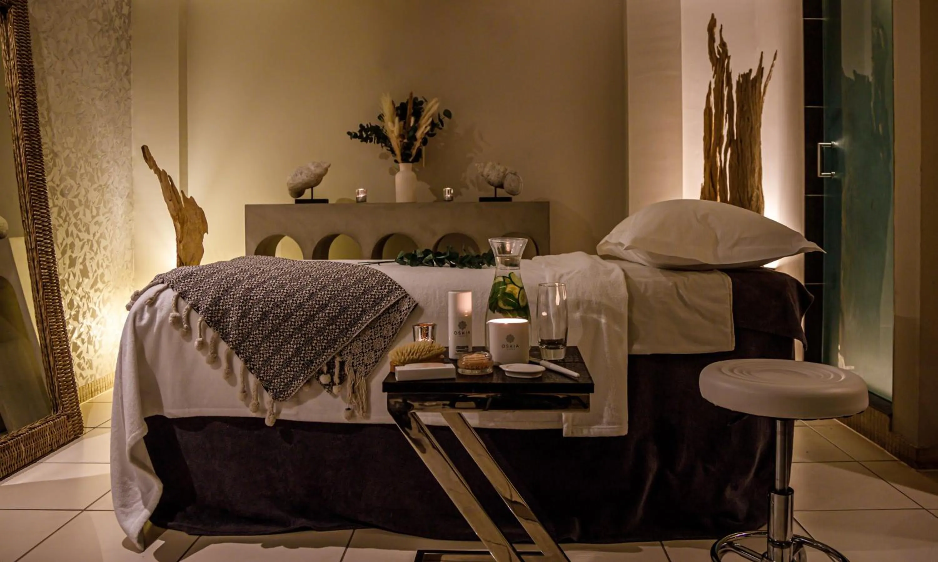 Spa and wellness centre/facilities, Bed in Alexander House Hotel & Utopia Spa