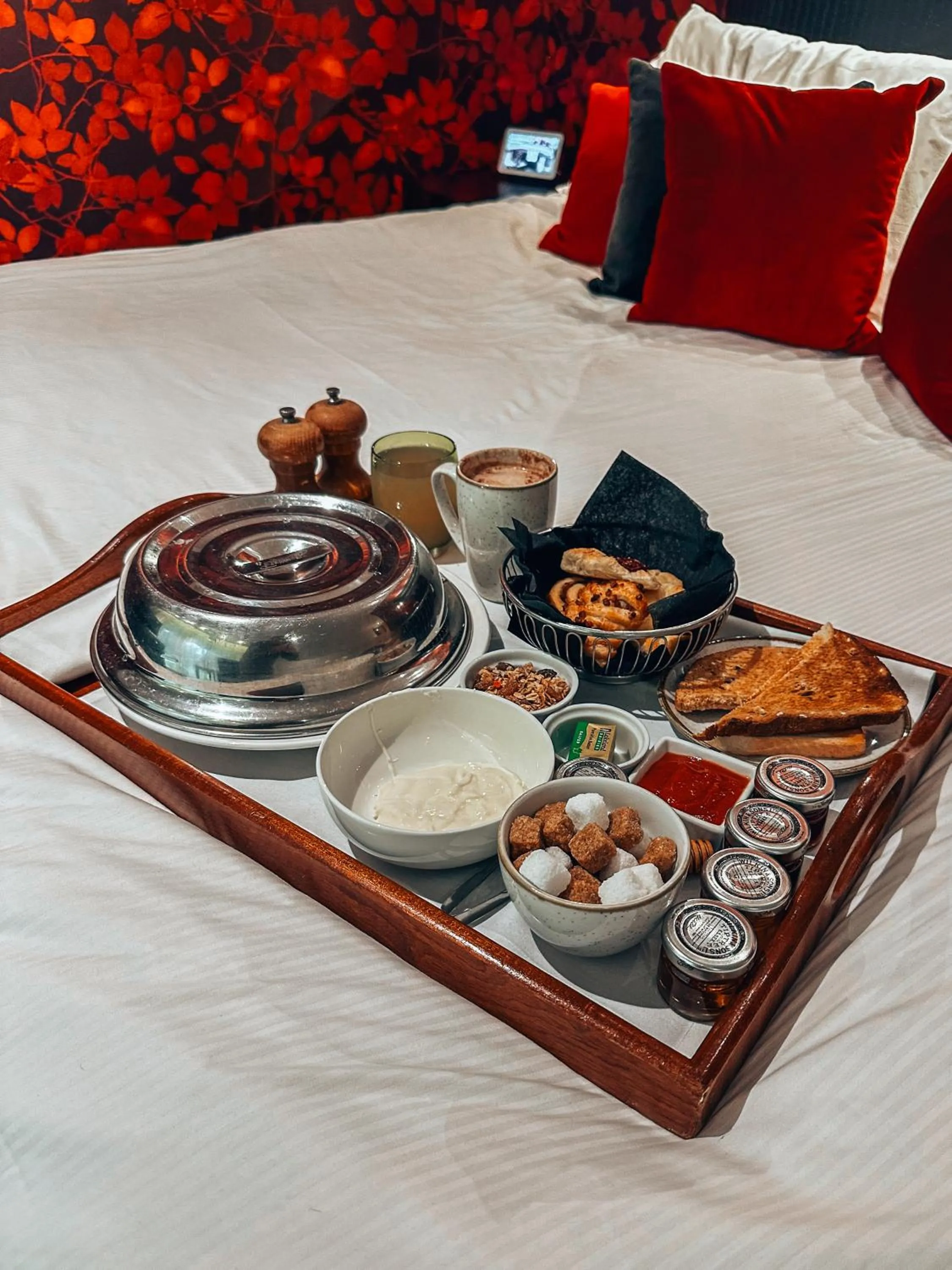 Food in Alexander House Hotel & Utopia Spa