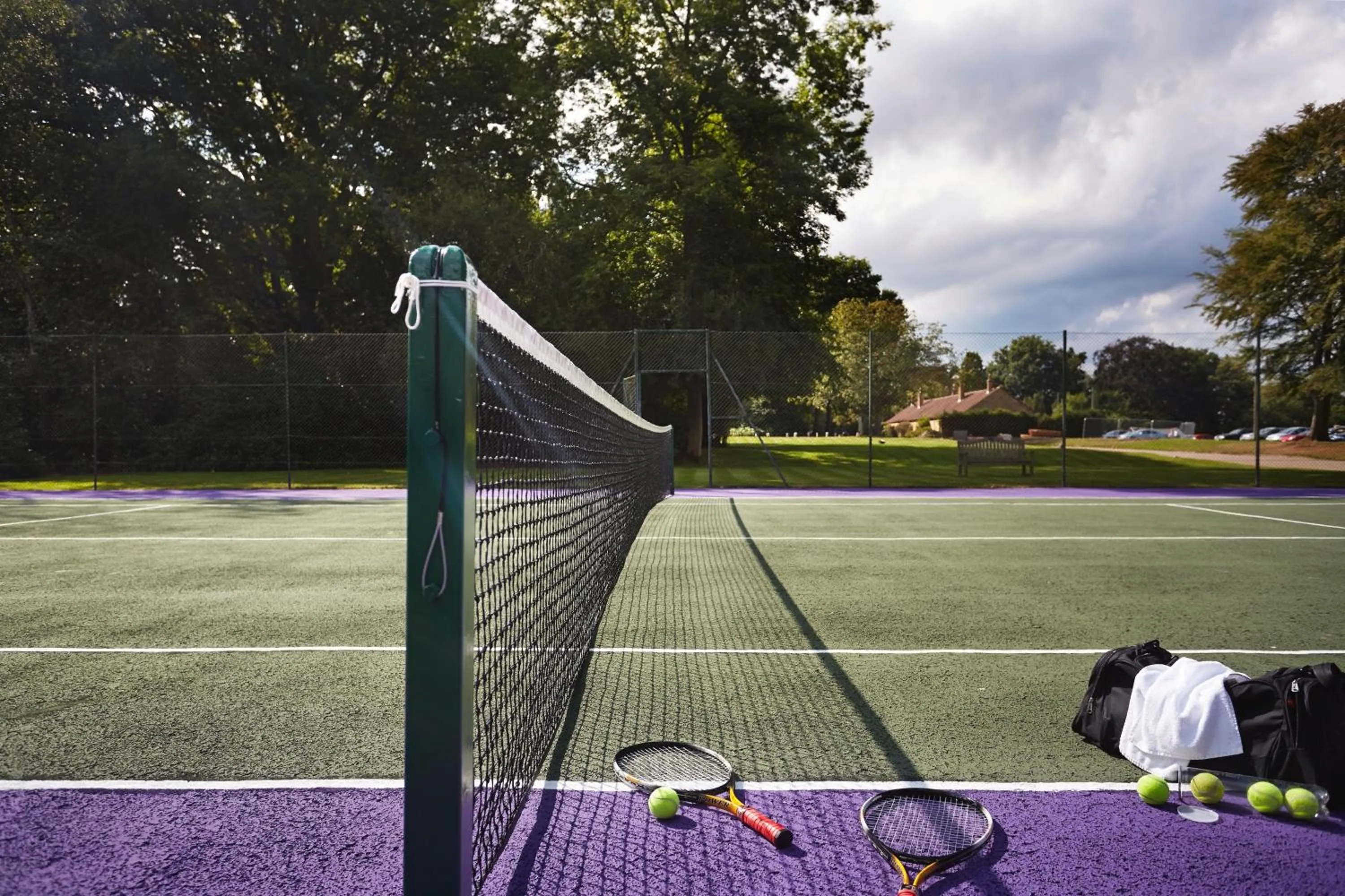 Tennis court in Alexander House Hotel & Utopia Spa