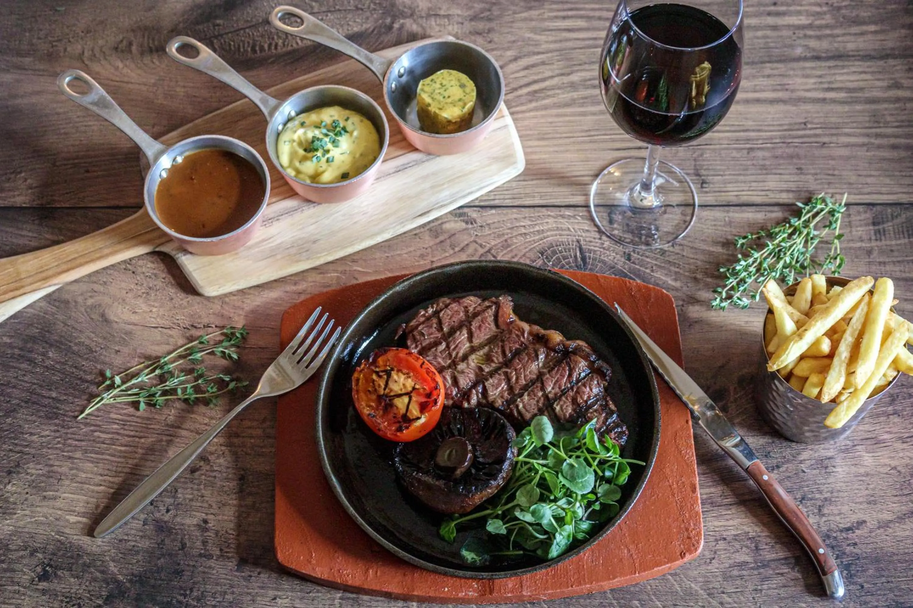 Restaurant/places to eat in Alexander House Hotel & Utopia Spa