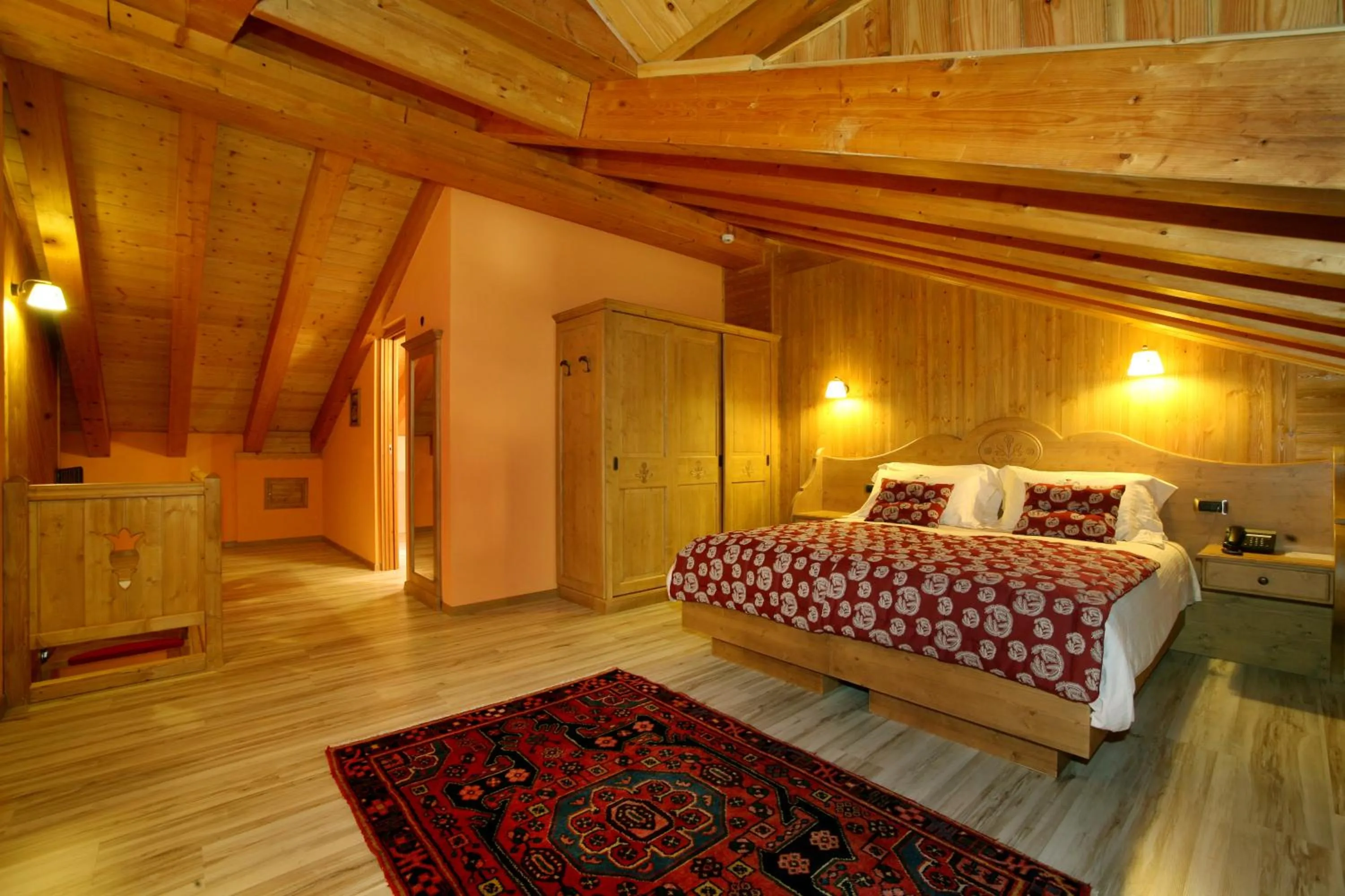 Photo of the whole room, Bed in Hotel Boton D'Or & Wellness a La Thuile