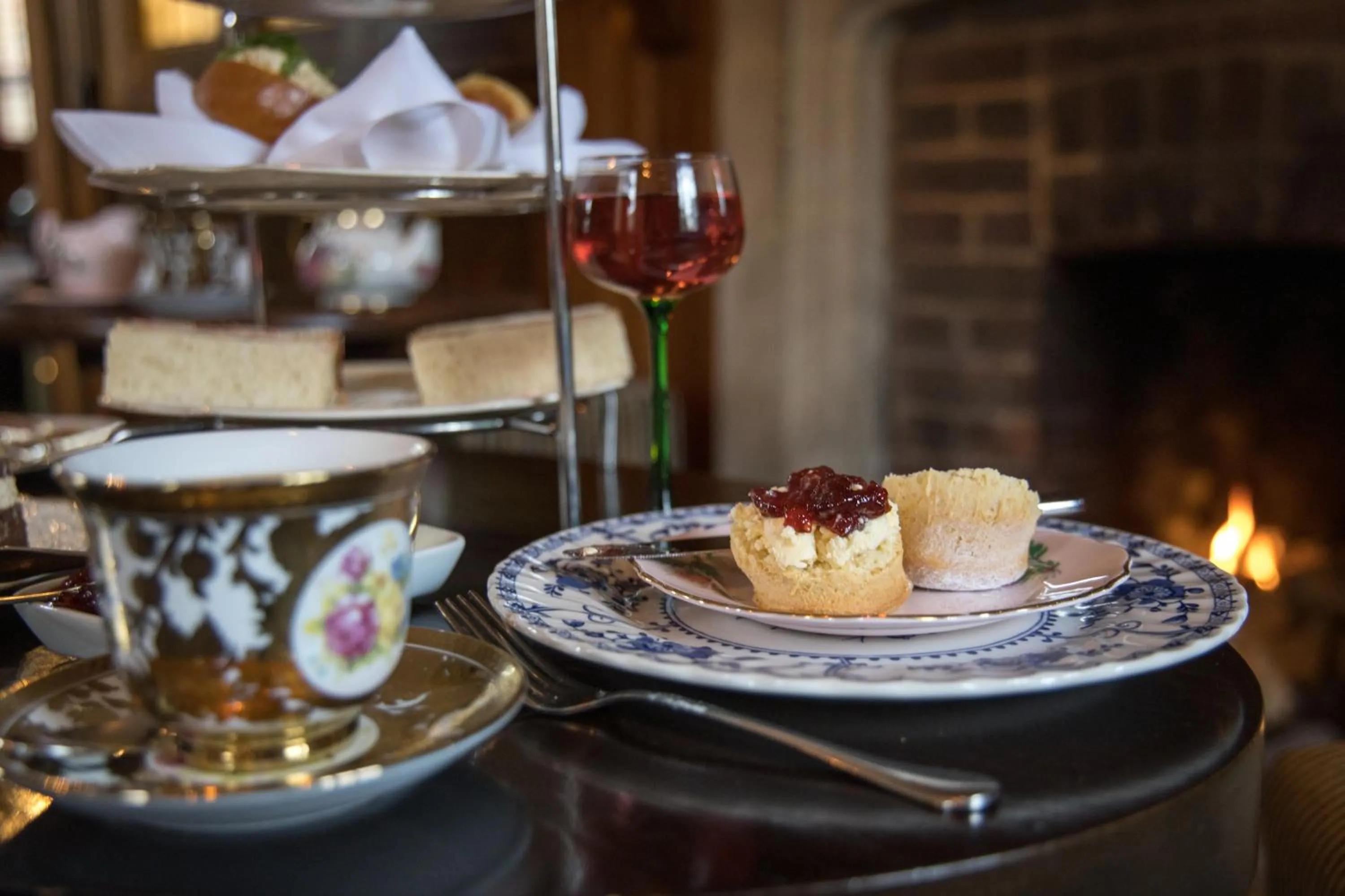 Food and drinks in Langshott Manor - Luxury Hotel Gatwick