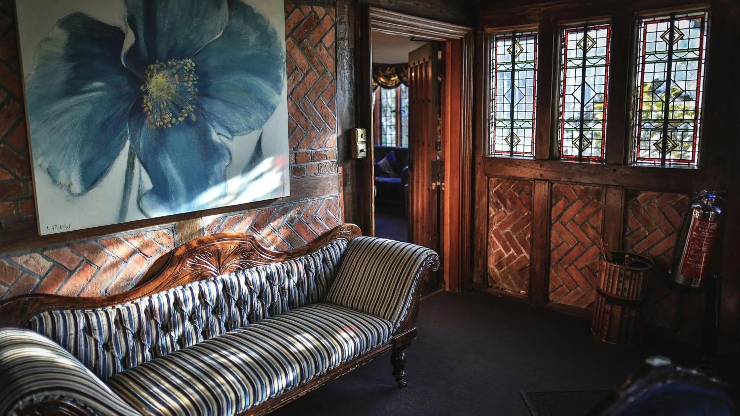 Lobby or reception in Langshott Manor - Luxury Hotel Gatwick