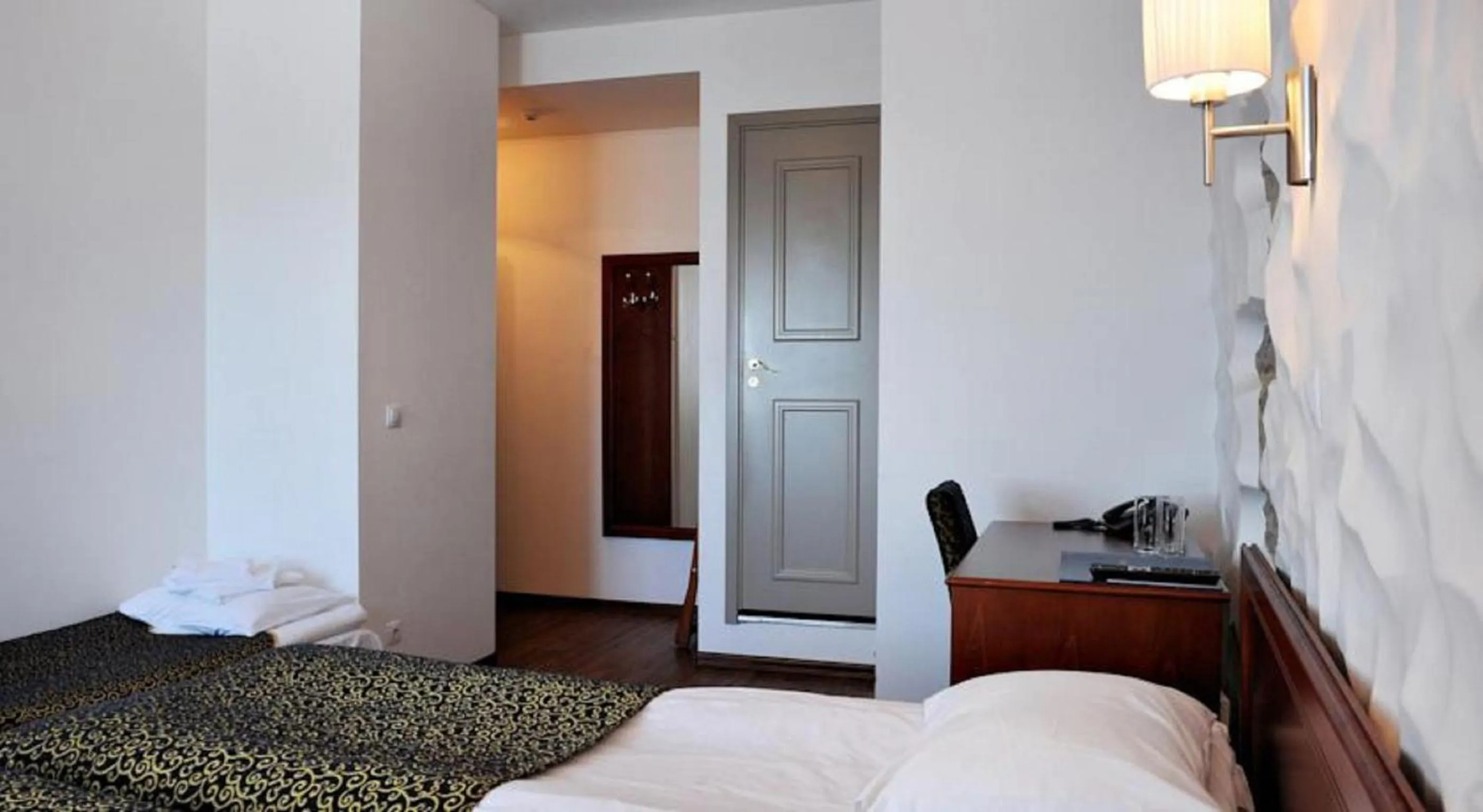 Bedroom, Bed in Gotthard Residents