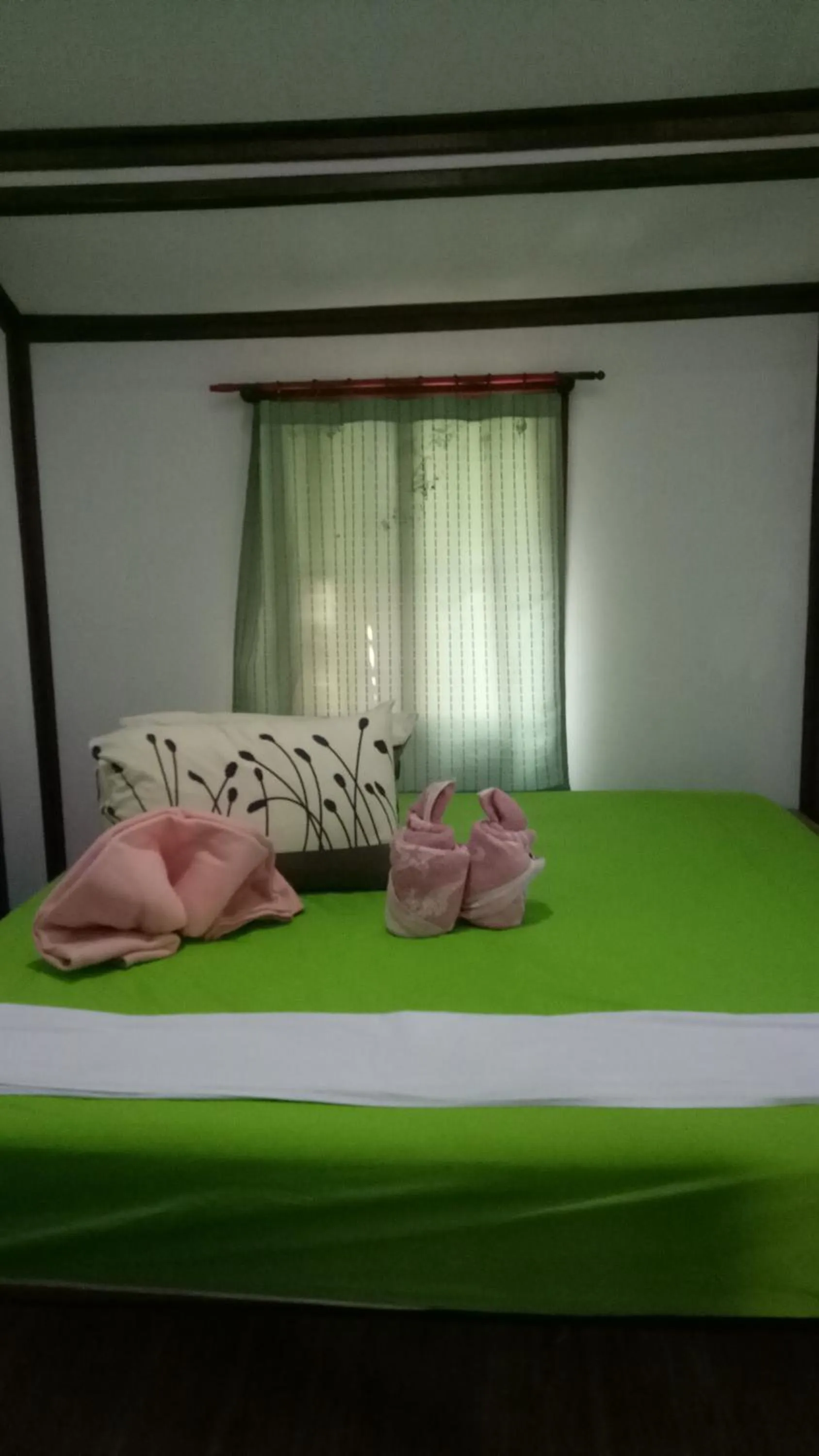 Bed in Comon Bungalow HaadChaoPhao