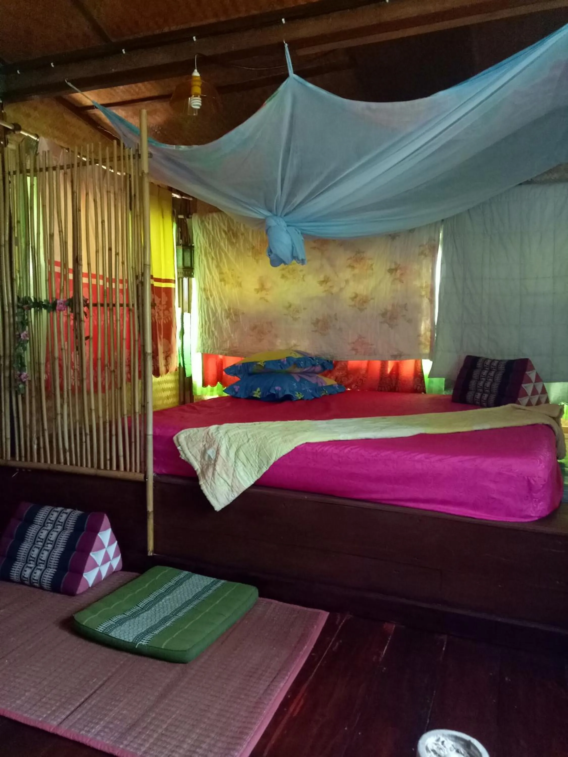 Garden view, Bed in Comon Bungalow HaadChaoPhao