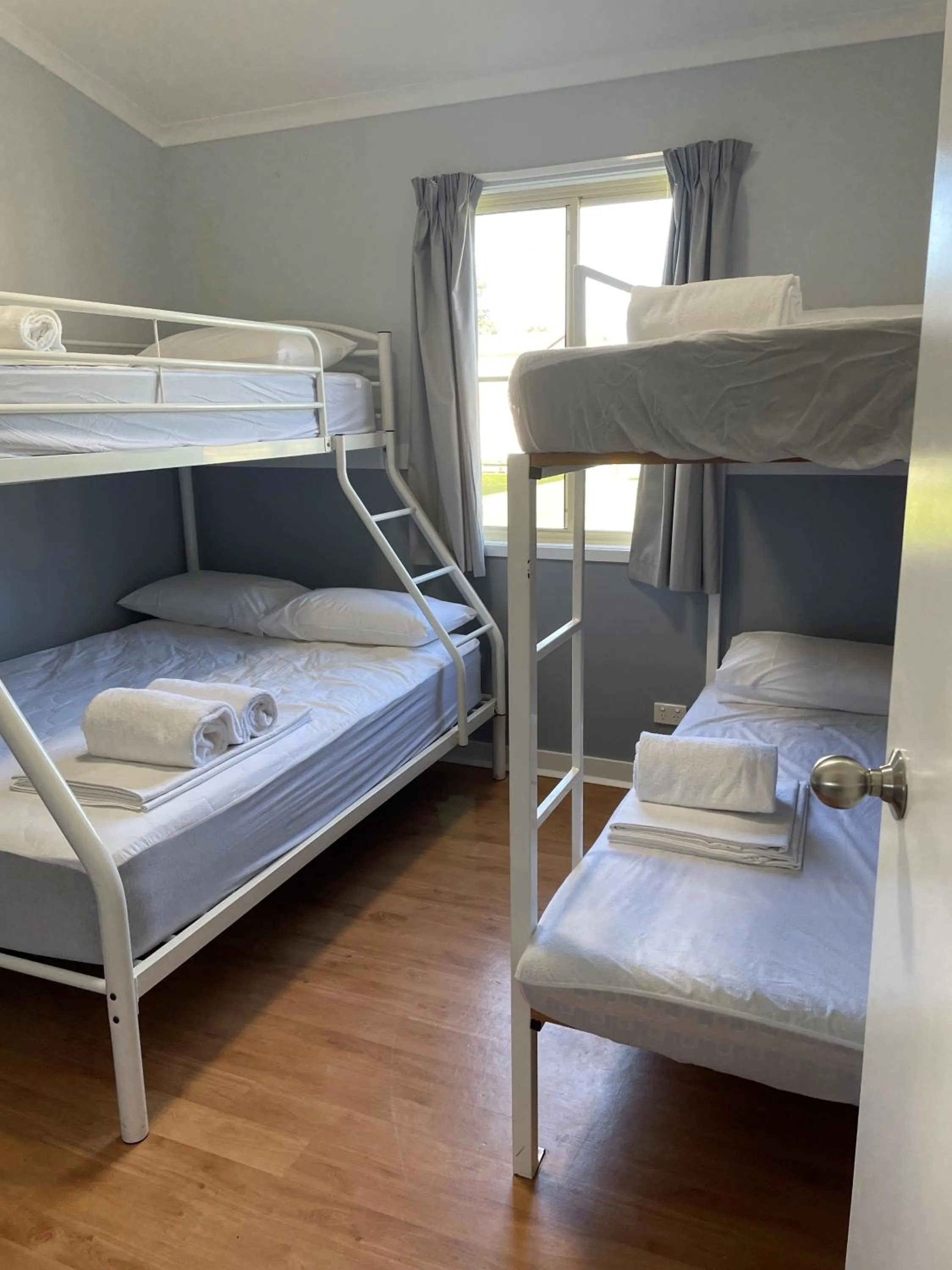 bunk bed, Bed in Stoney Park Holiday Park