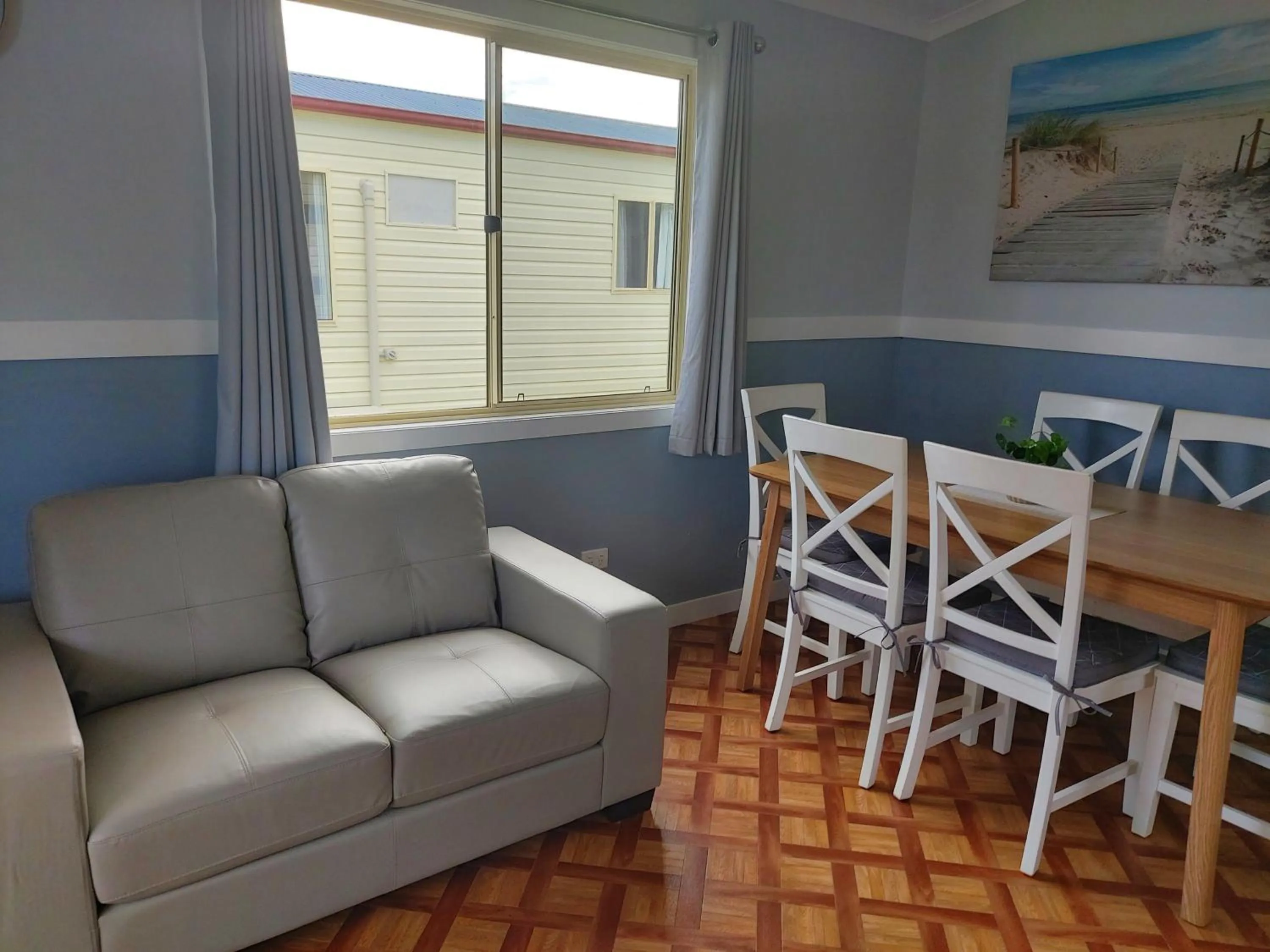 Seating area in Stoney Park Holiday Park