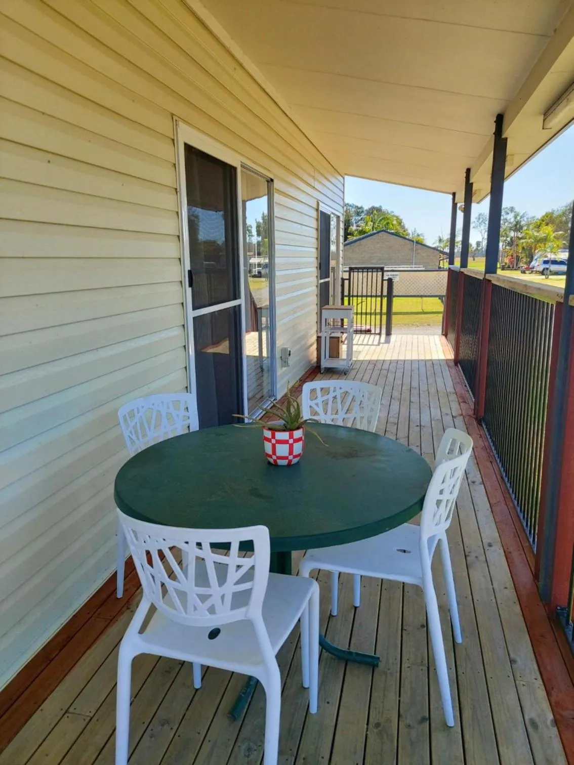 Garden view in Stoney Park Holiday Park