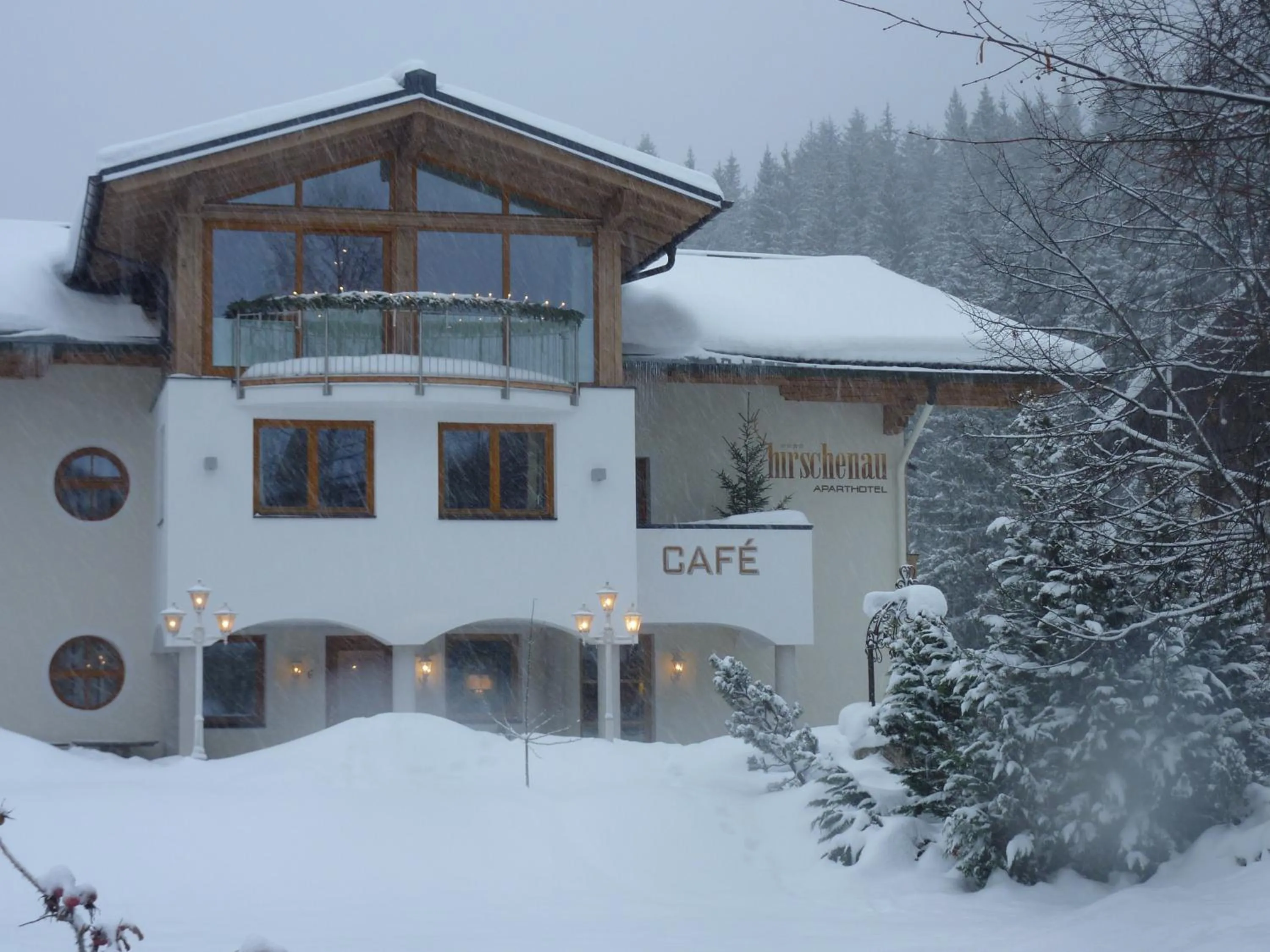 Facade/entrance in Aparthotel Hirschenau