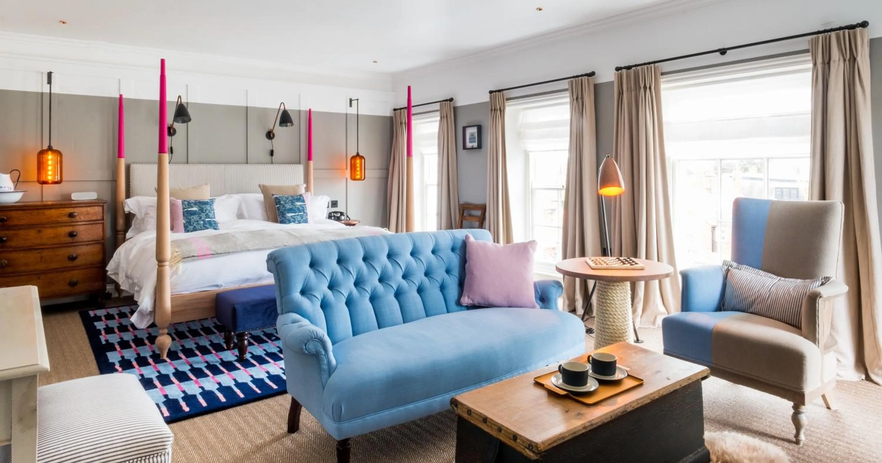 Photo of the whole room, Bed in The Swan Hotel