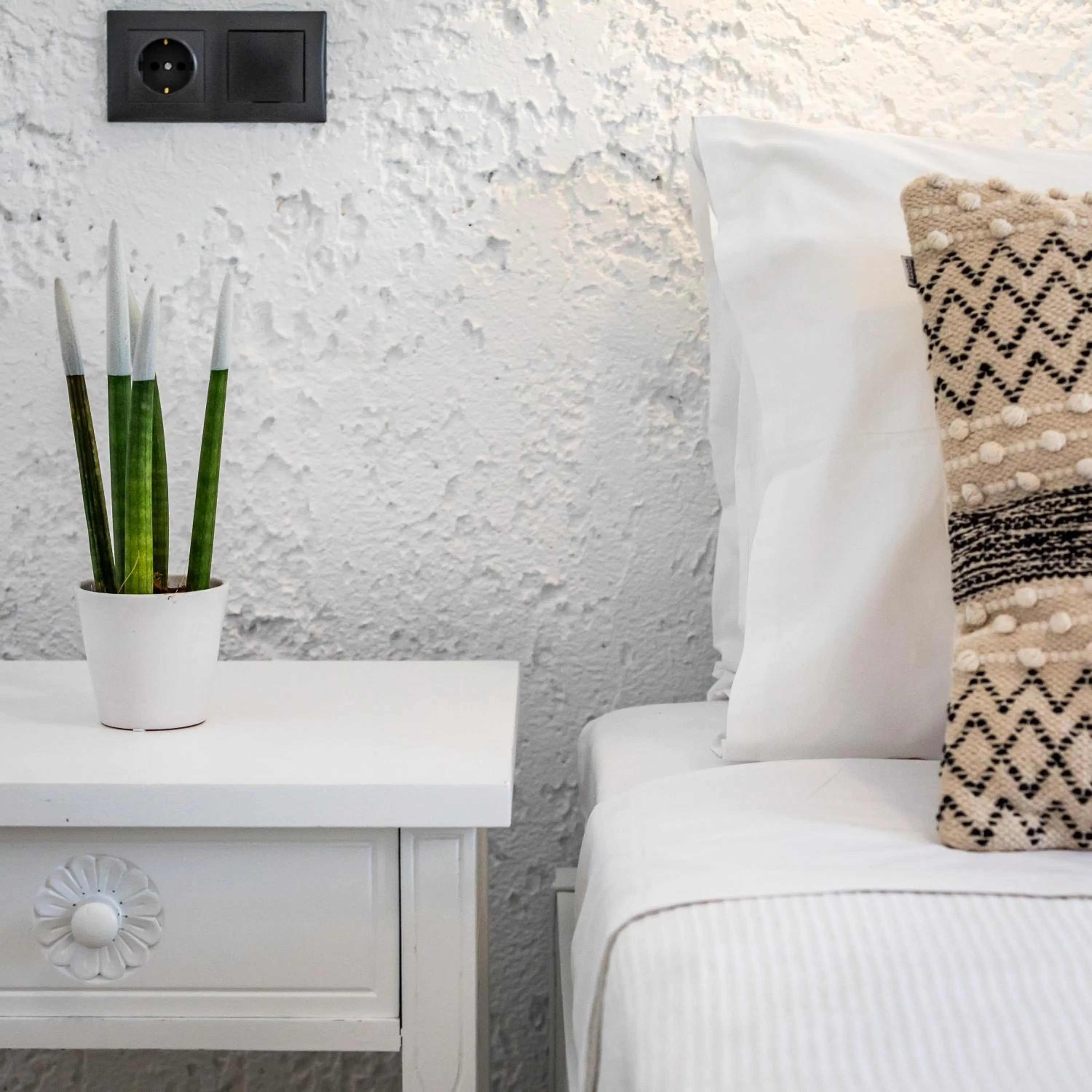 Decorative detail, Bed in Aperitton Hotel