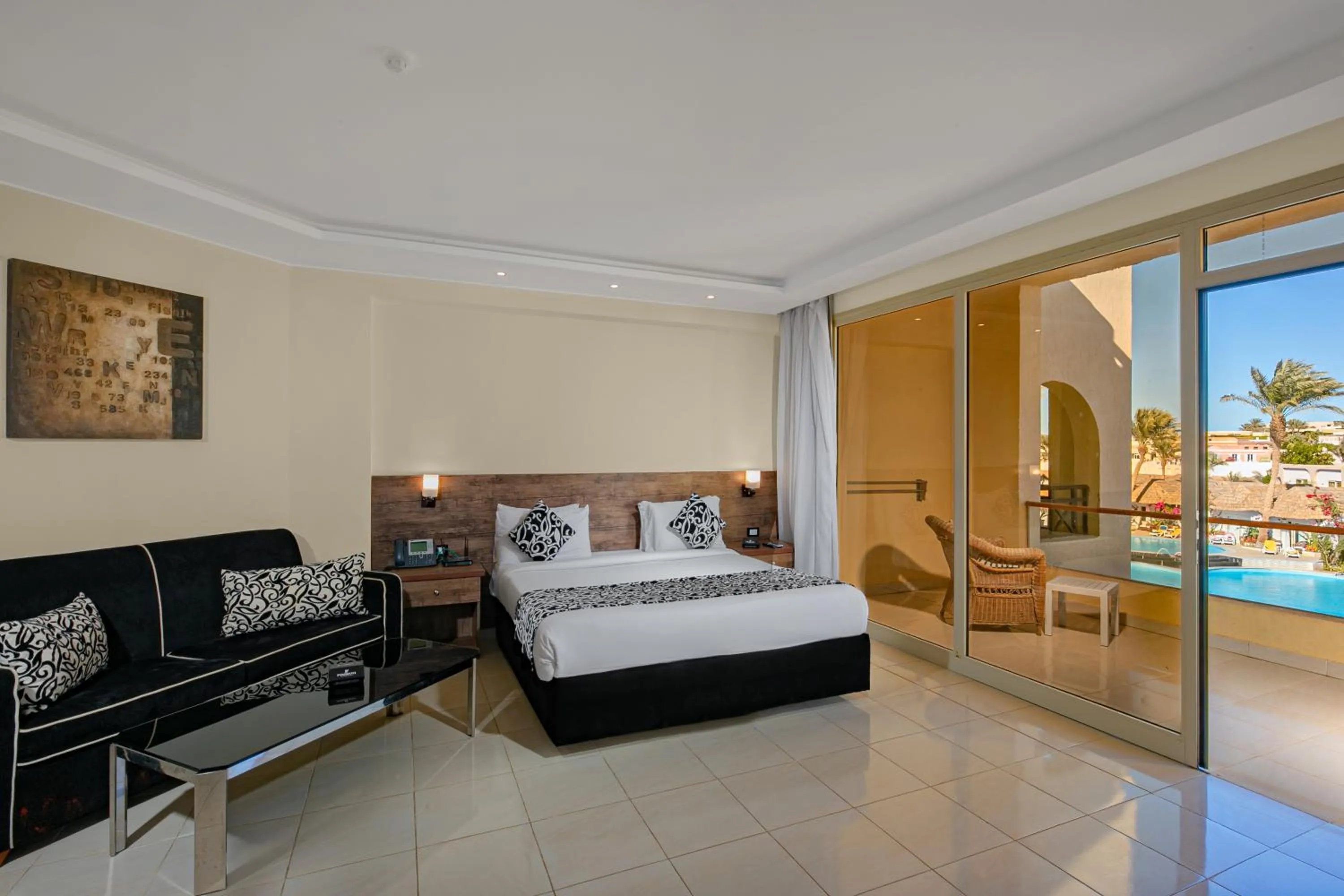 View (from property/room), Bed in Panorama Bungalows Resort El Gouna