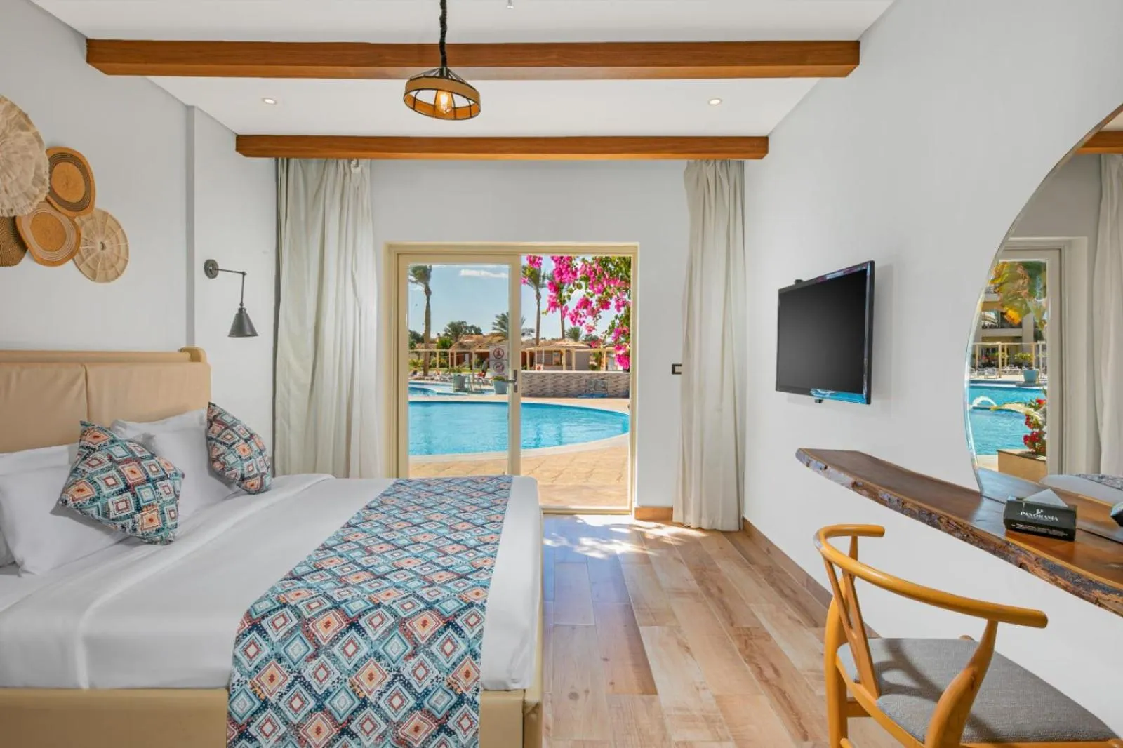 Bed in Panorama Bungalows Resort El Gouna